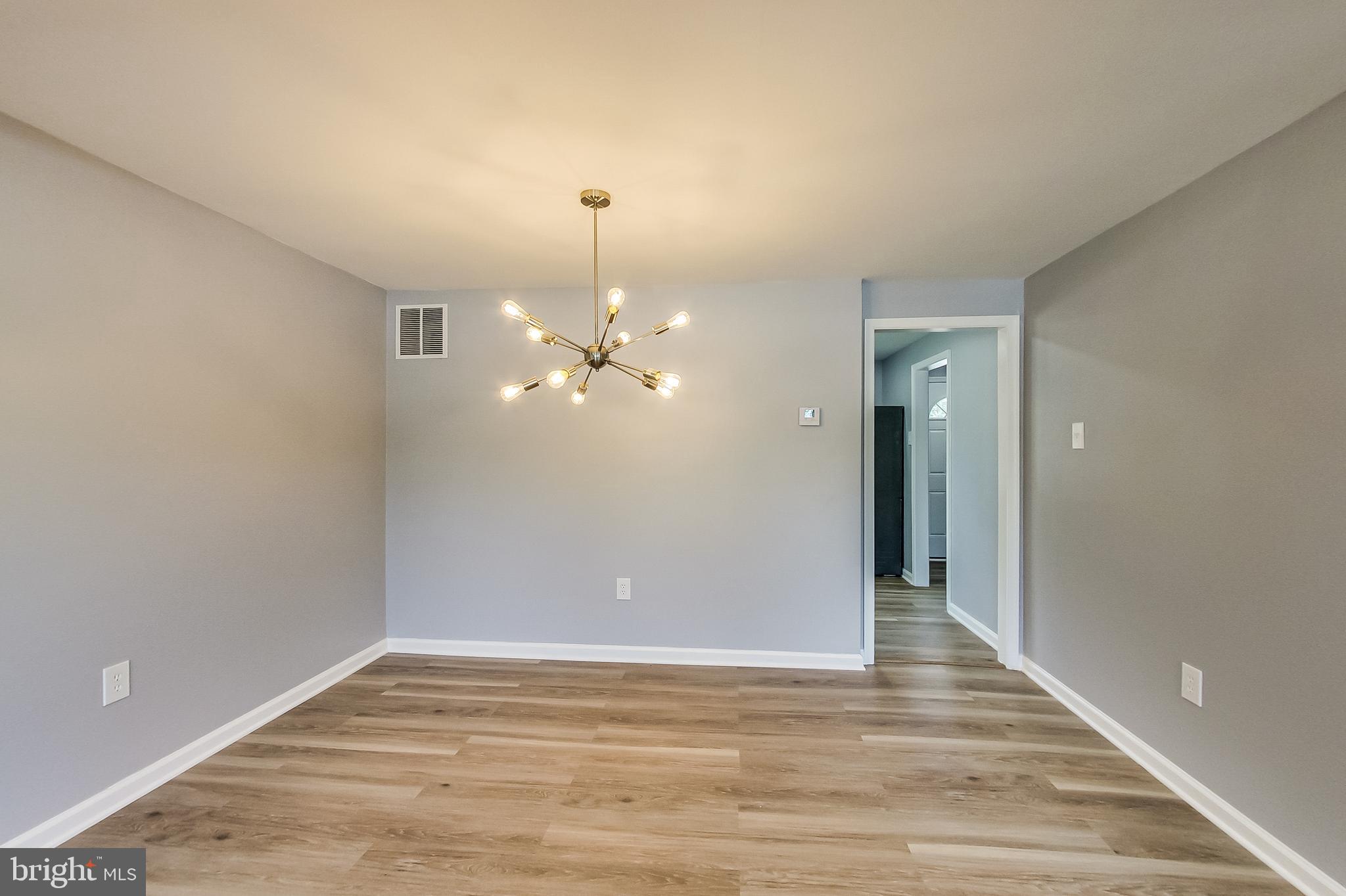 PINEWOOD HILL - Residential Lease