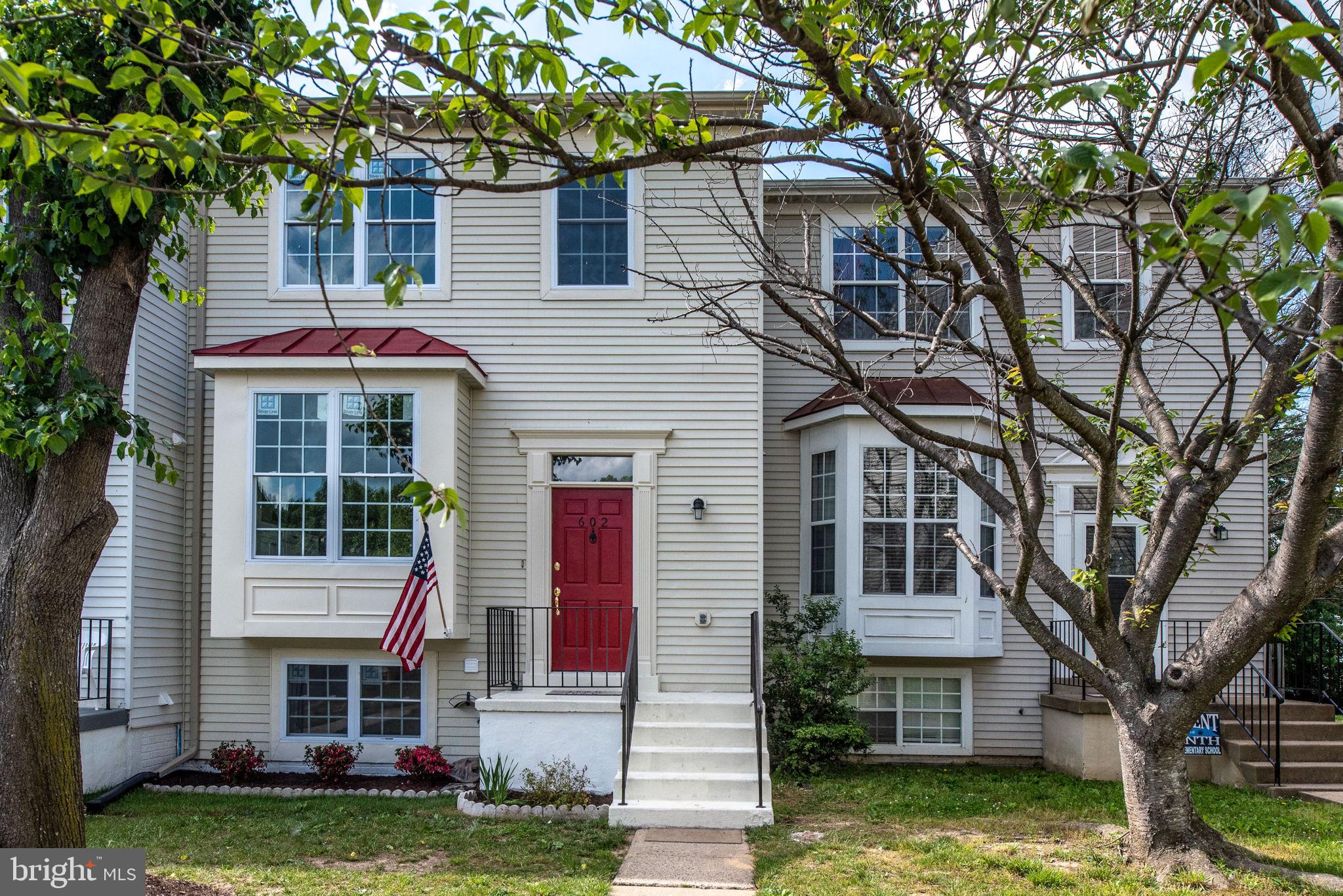 COURTS AT STAFFORD - Residential Lease