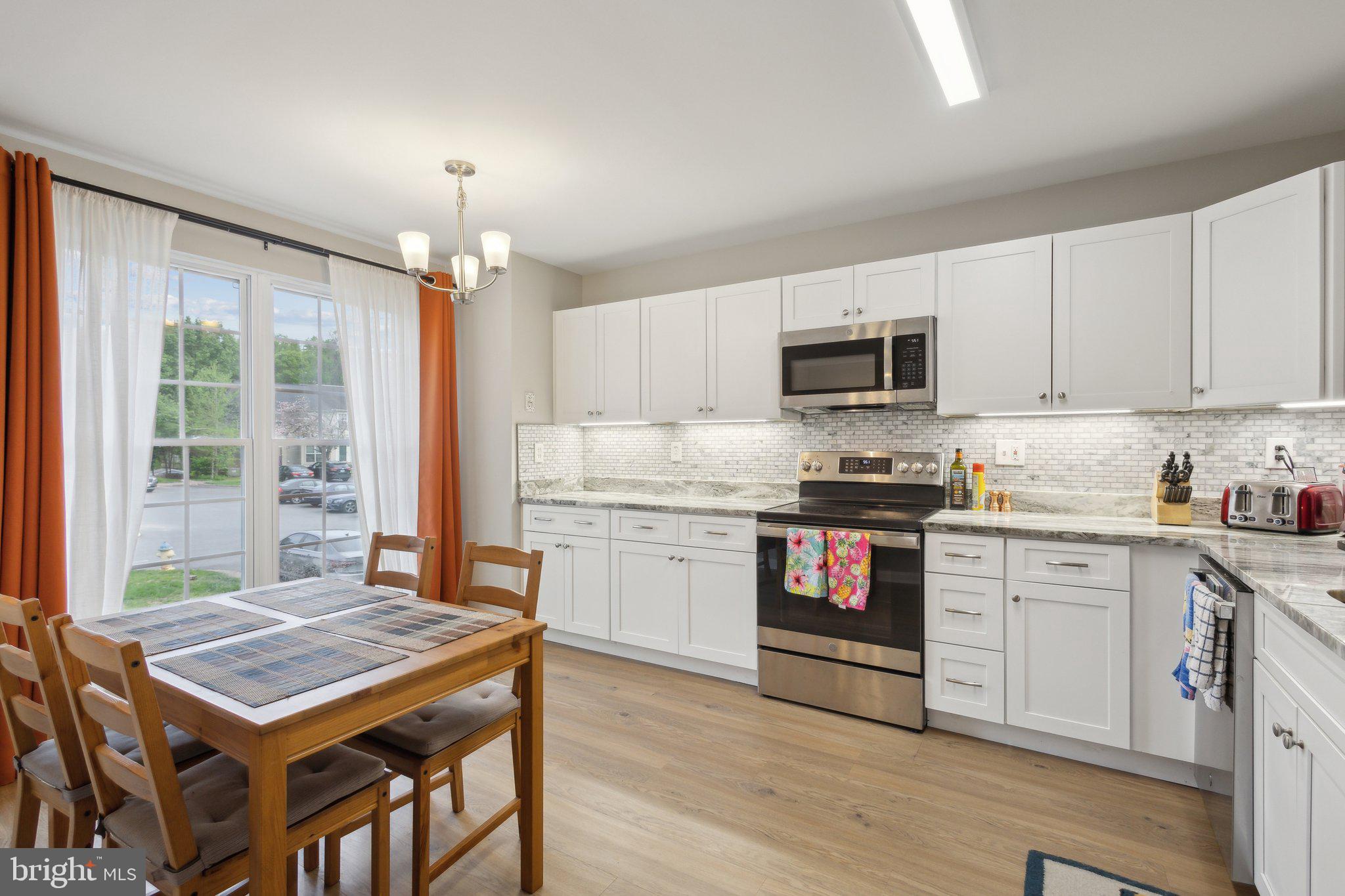 COURTS AT STAFFORD - Residential Lease