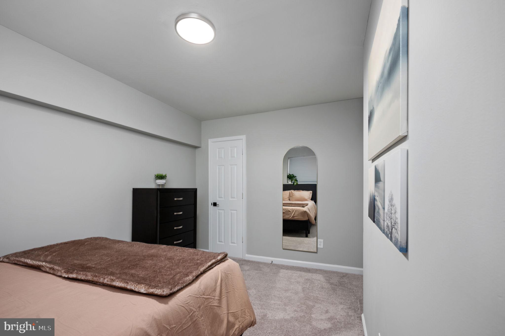 COURTS AT STAFFORD - Residential Lease