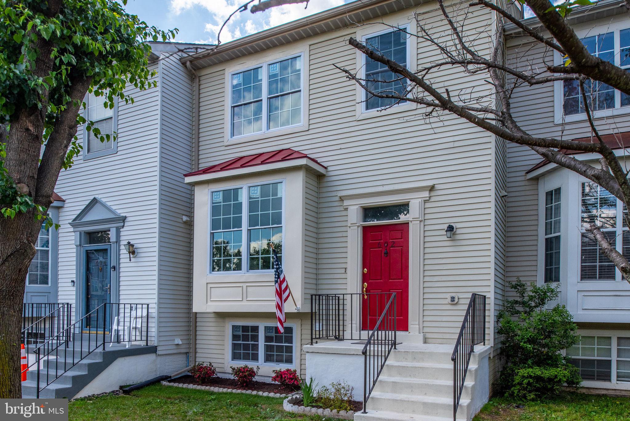 COURTS AT STAFFORD - Residential Lease