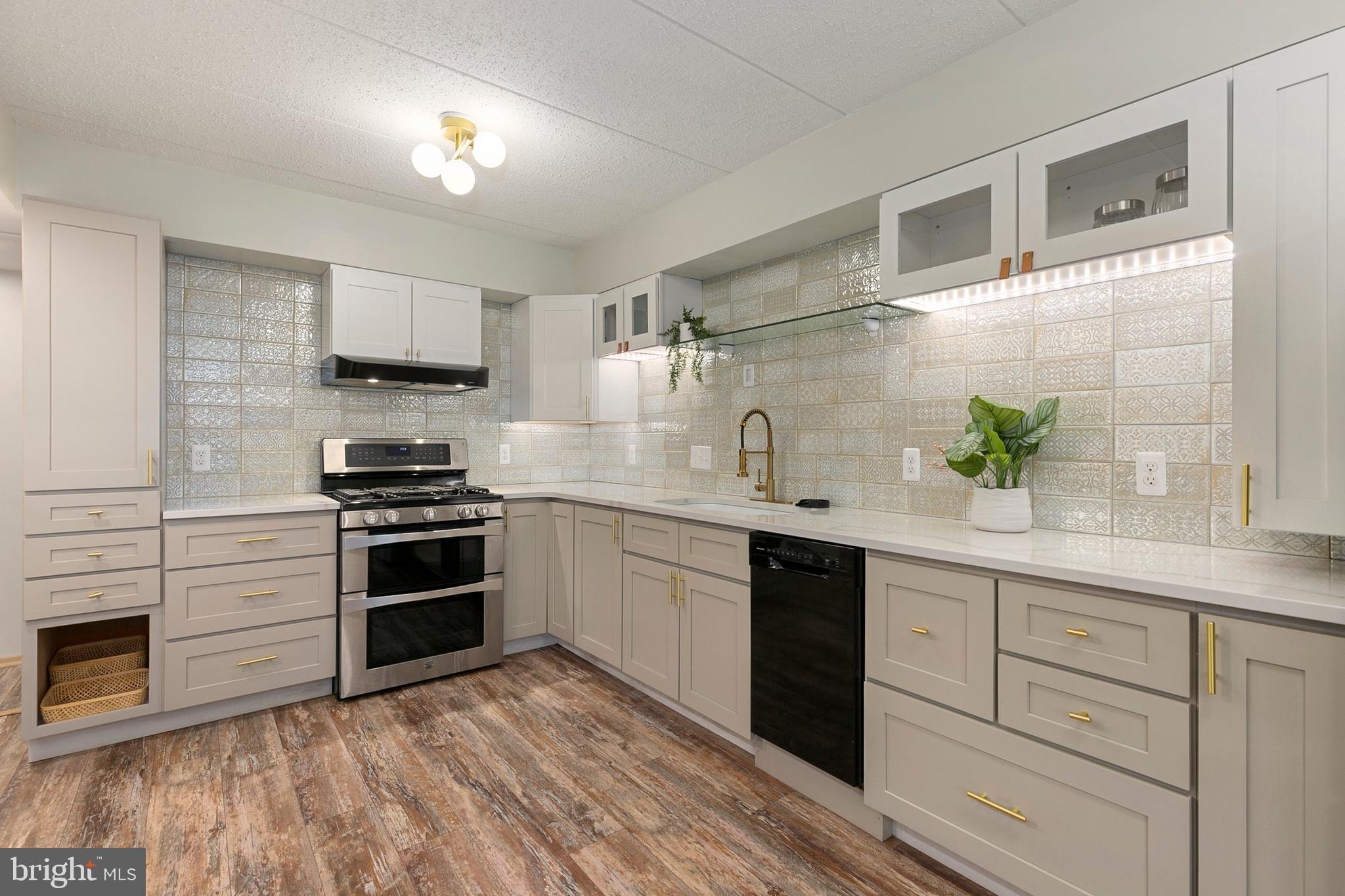 VILLAGE OF HARPERS CHOICE - Residential