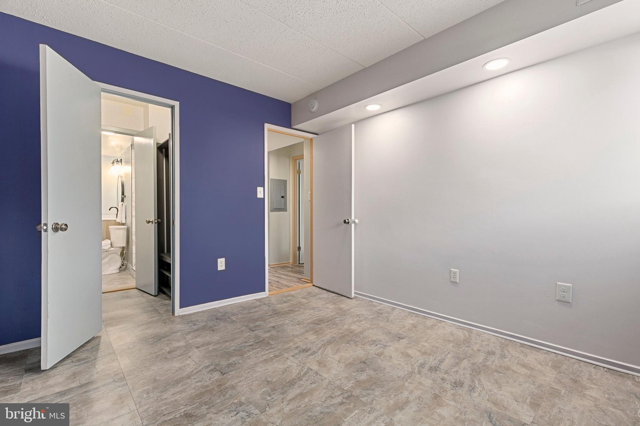 VILLAGE OF HARPERS CHOICE - Residential
