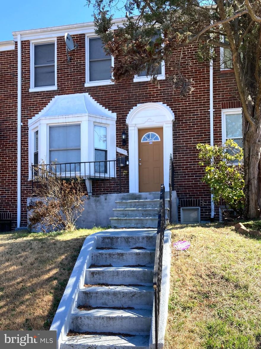 PRICE REDUCTION!  Welcome to this Spacious three-level Townhouse that boasts 4 bedrooms and 2 full bathrooms, with a finished basement featuring an additional bedroom and full bathroom. This property has undergone renovations completed in 2020, ensuring that you can enjoy all the modern amenities of a new home. The open concept main floor is perfect for entertaining guests, featuring a large living room and dining area with plenty of natural light. The kitchen has been updated with new appliances, cabinets, and countertops, making meal preparation a breeze. You will also appreciate the ample storage space available throughout the home. The second floor includes three bedrooms, each with their own closet and a full bathroom in the hallway. The finished basement features a washer and dryer, a utility room, a full bathroom, an additional bedroom perfect for a home office or guest room. The space can also be used as a recreational area with plenty of room for exercise equipment. You will appreciate the convenience of private parking in the backyard, with easy access to the house through the back door. The backyard is also great for outdoor gatherings, barbeques, and relaxing on summer evenings. This Townhouse is close to schools, shopping, and public transportation. With its spacious layout, modern finishes, and convenient location, this property is the perfect place to call home. Don't miss your chance to make this Townhouse your own!