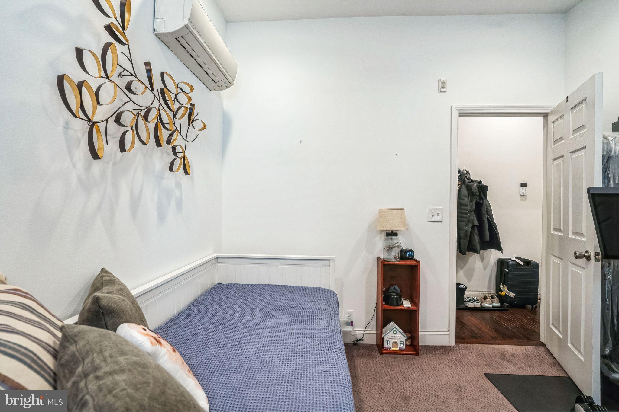 RITTENHOUSE SQUARE - Residential Lease