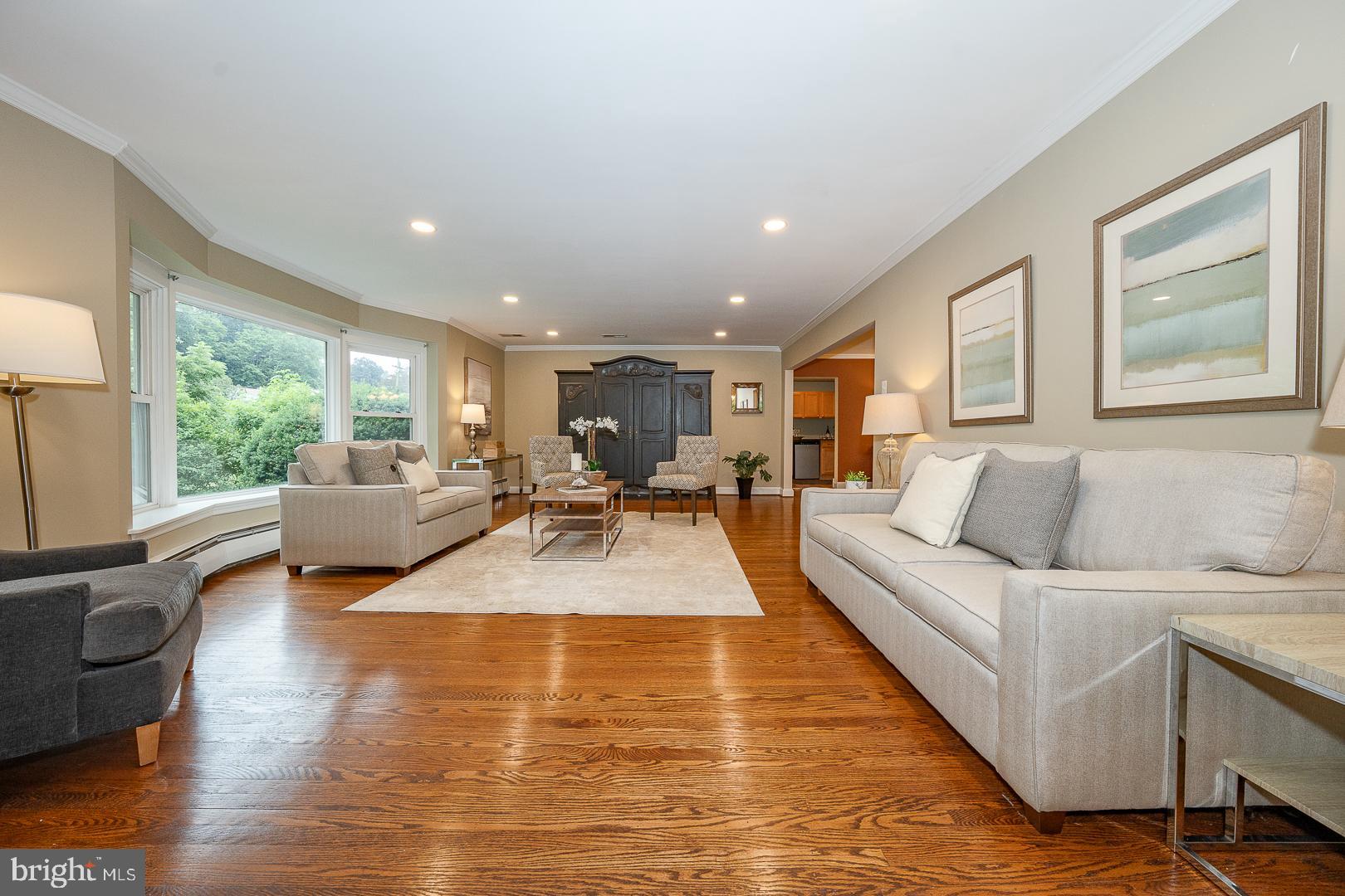 612 MANAYUNK ROAD