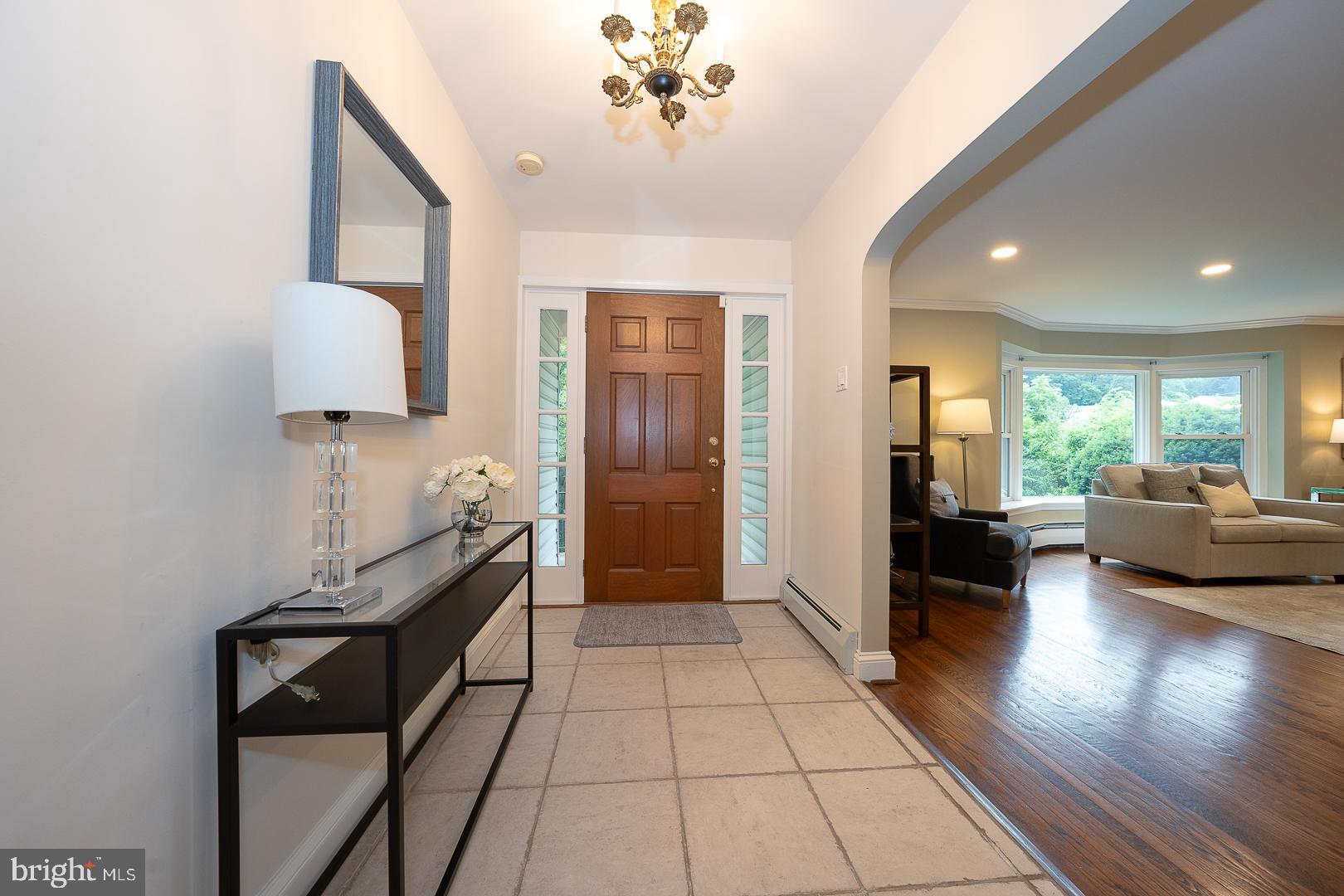 612 MANAYUNK ROAD