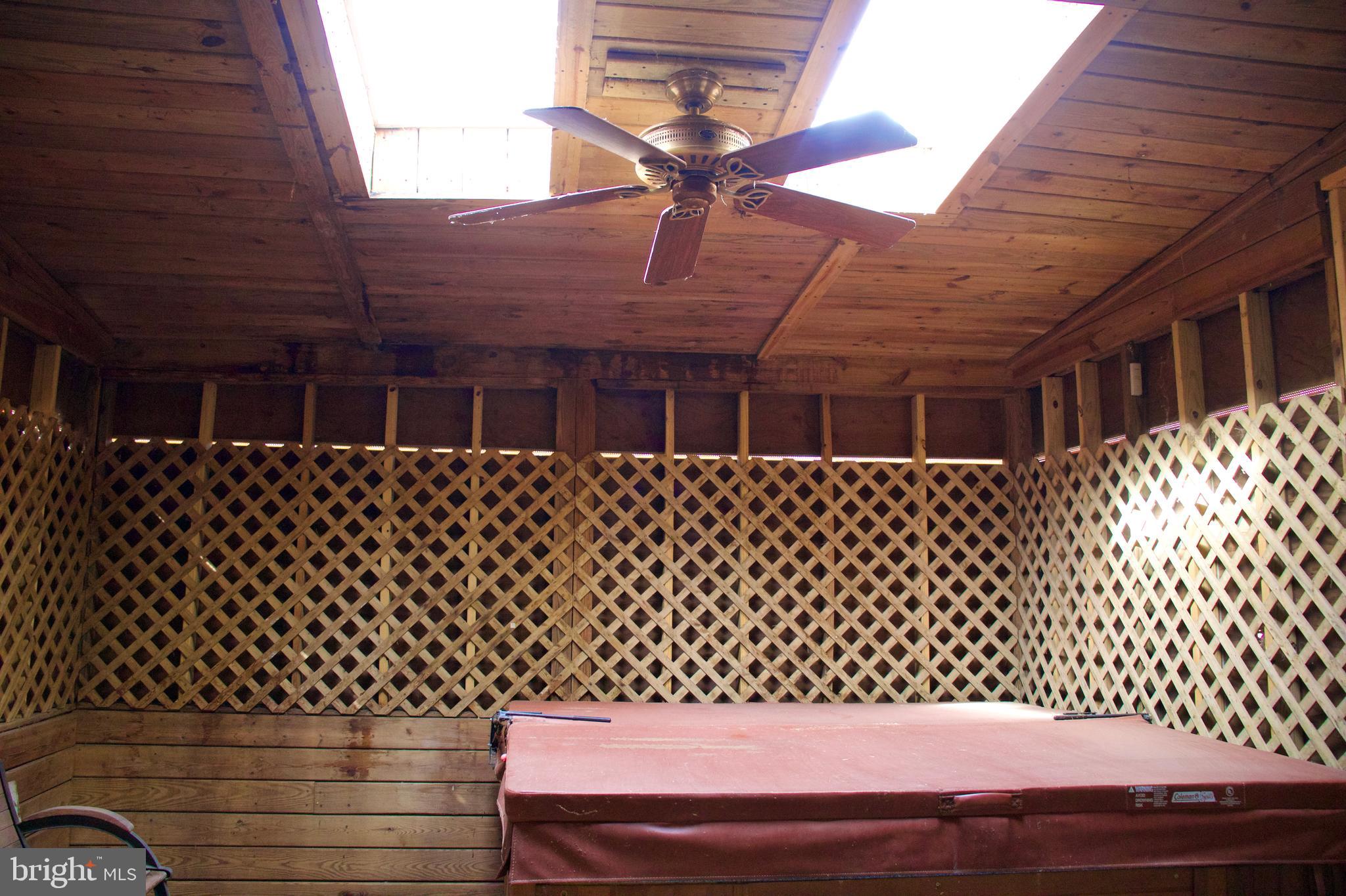 CHESTNUT HILL ESTATES - Residential