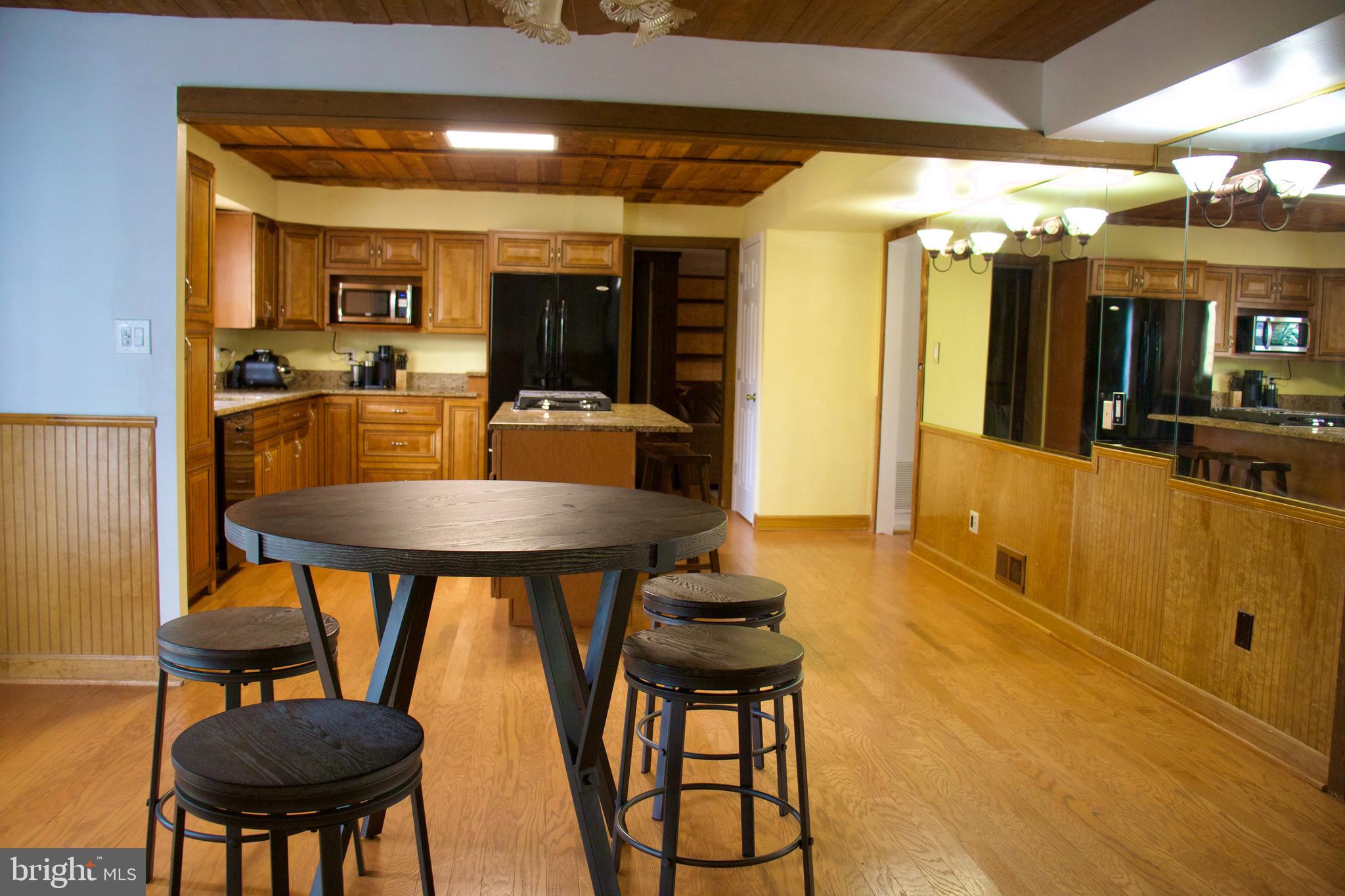 CHESTNUT HILL ESTATES - Residential