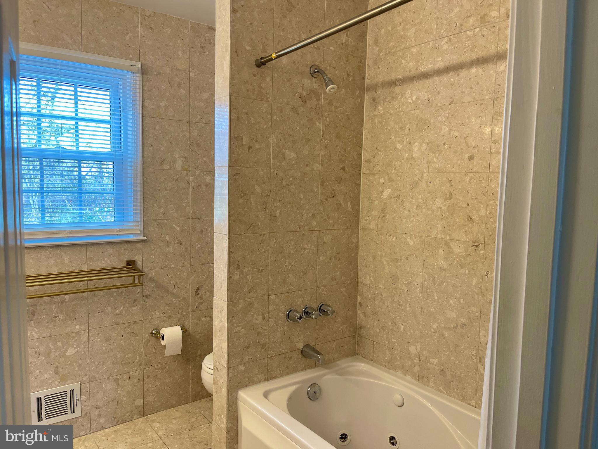 CHESTNUT HILL ESTATES - Residential