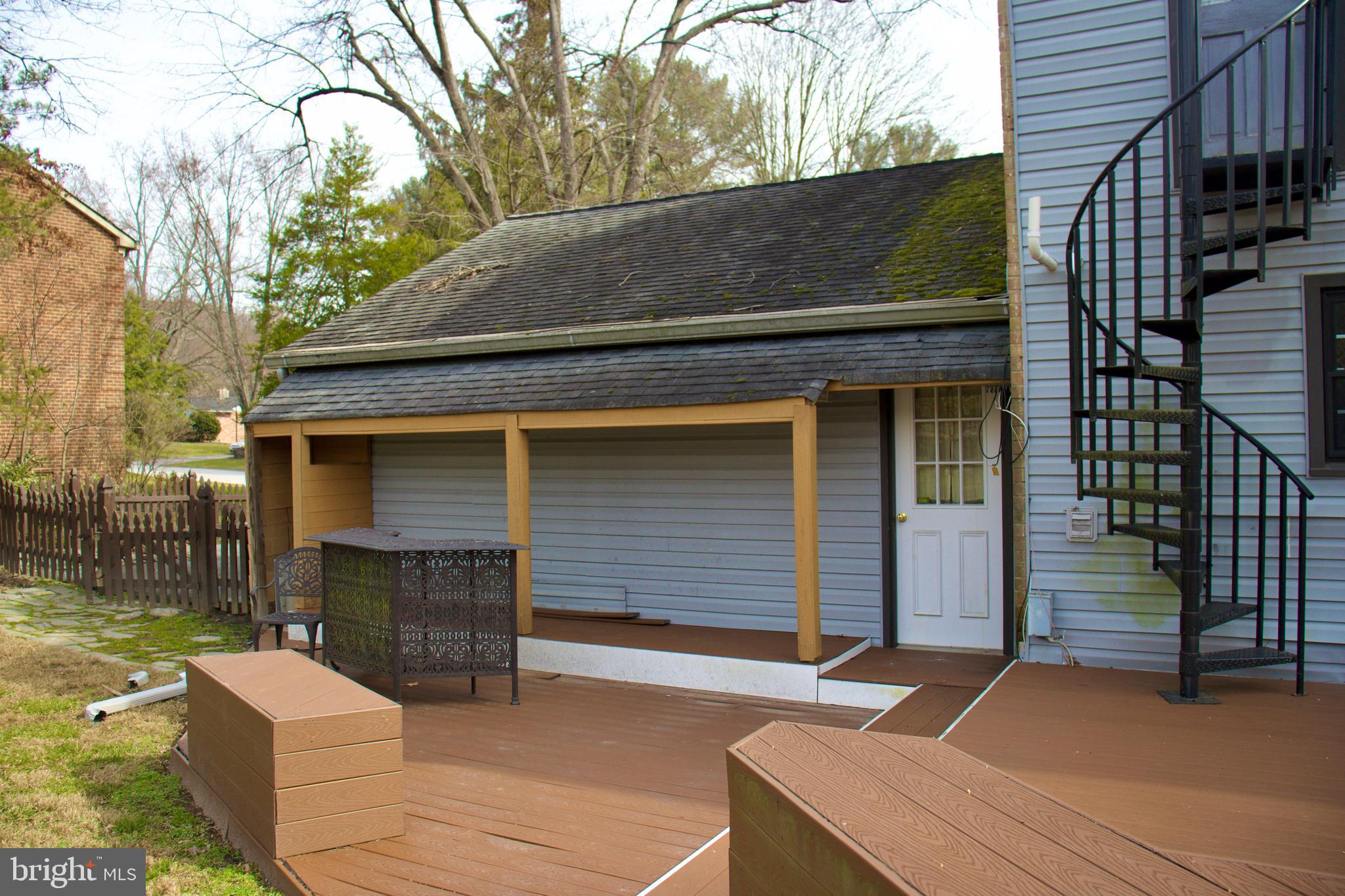 CHESTNUT HILL ESTATES - Residential