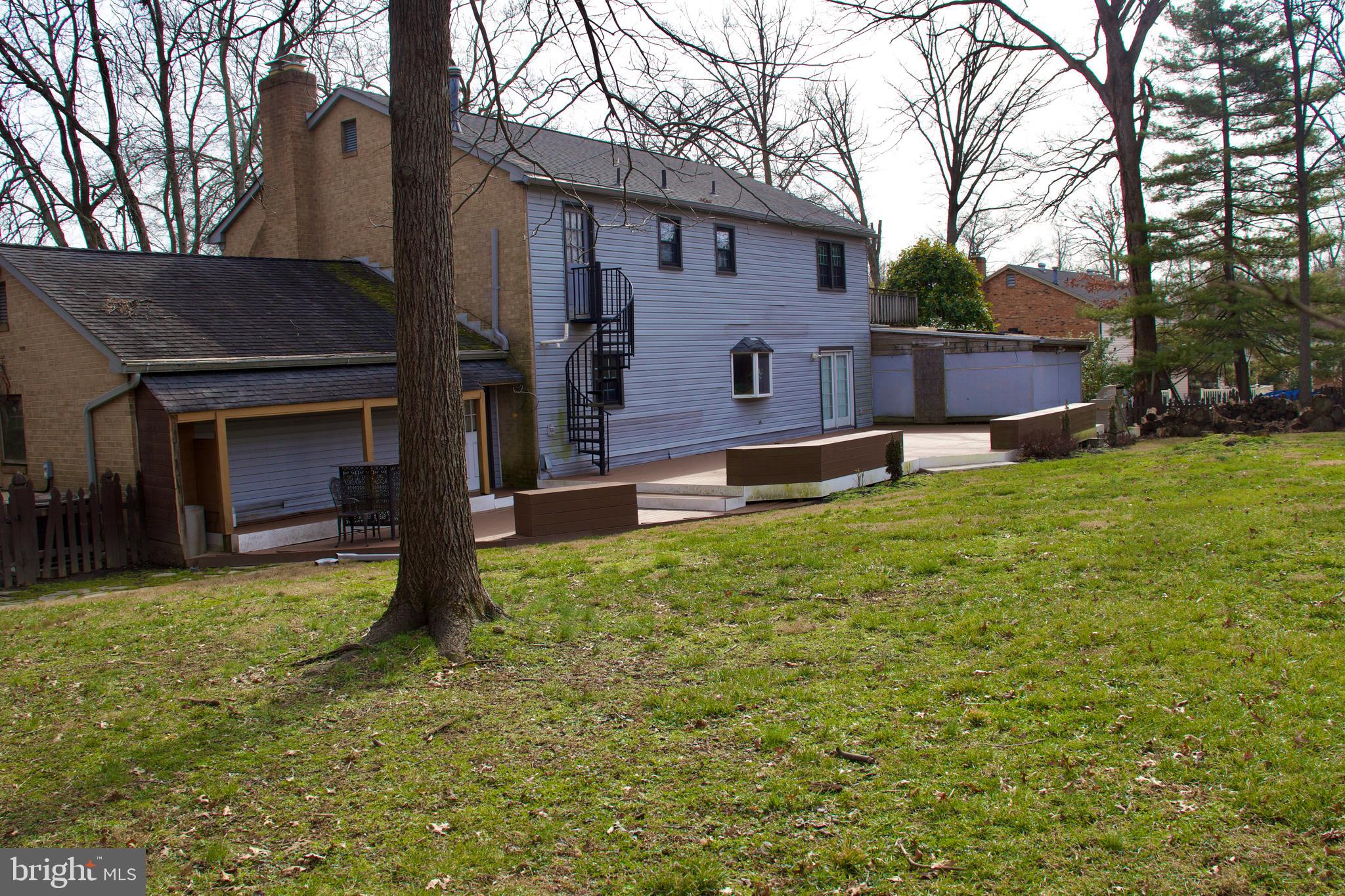 CHESTNUT HILL ESTATES - Residential