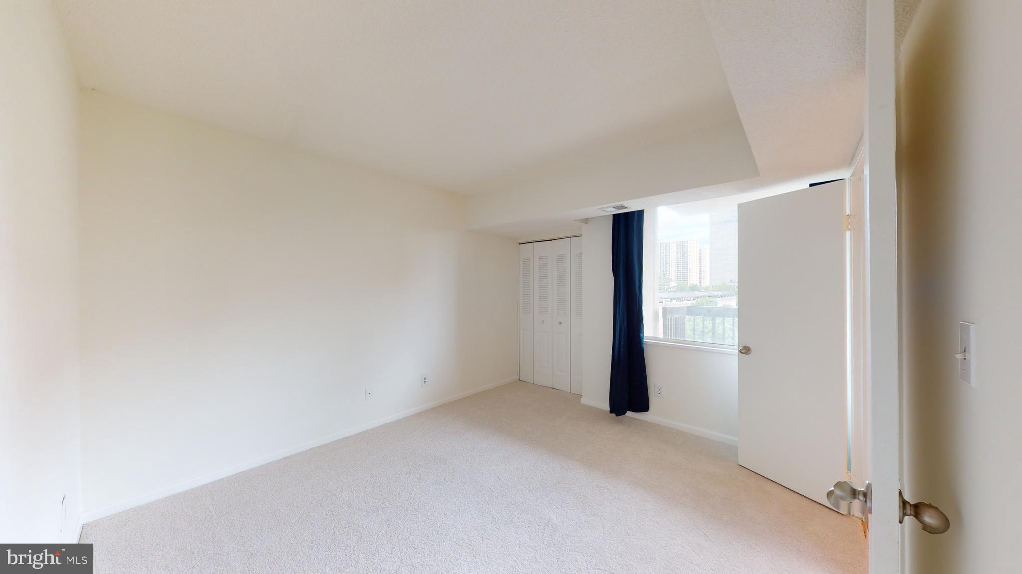 SKYLINE HOUSE - Residential Lease