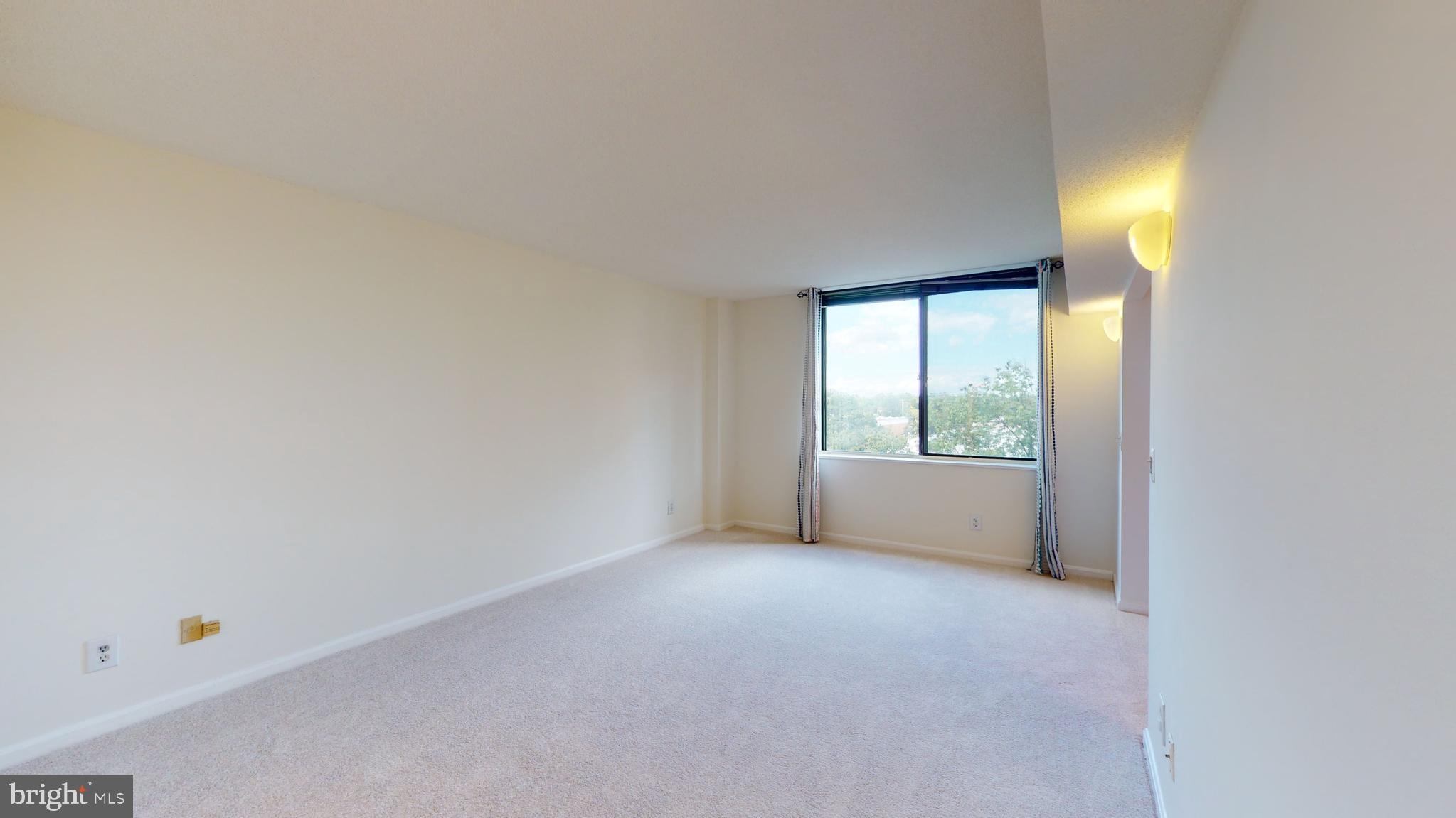 SKYLINE HOUSE - Residential Lease