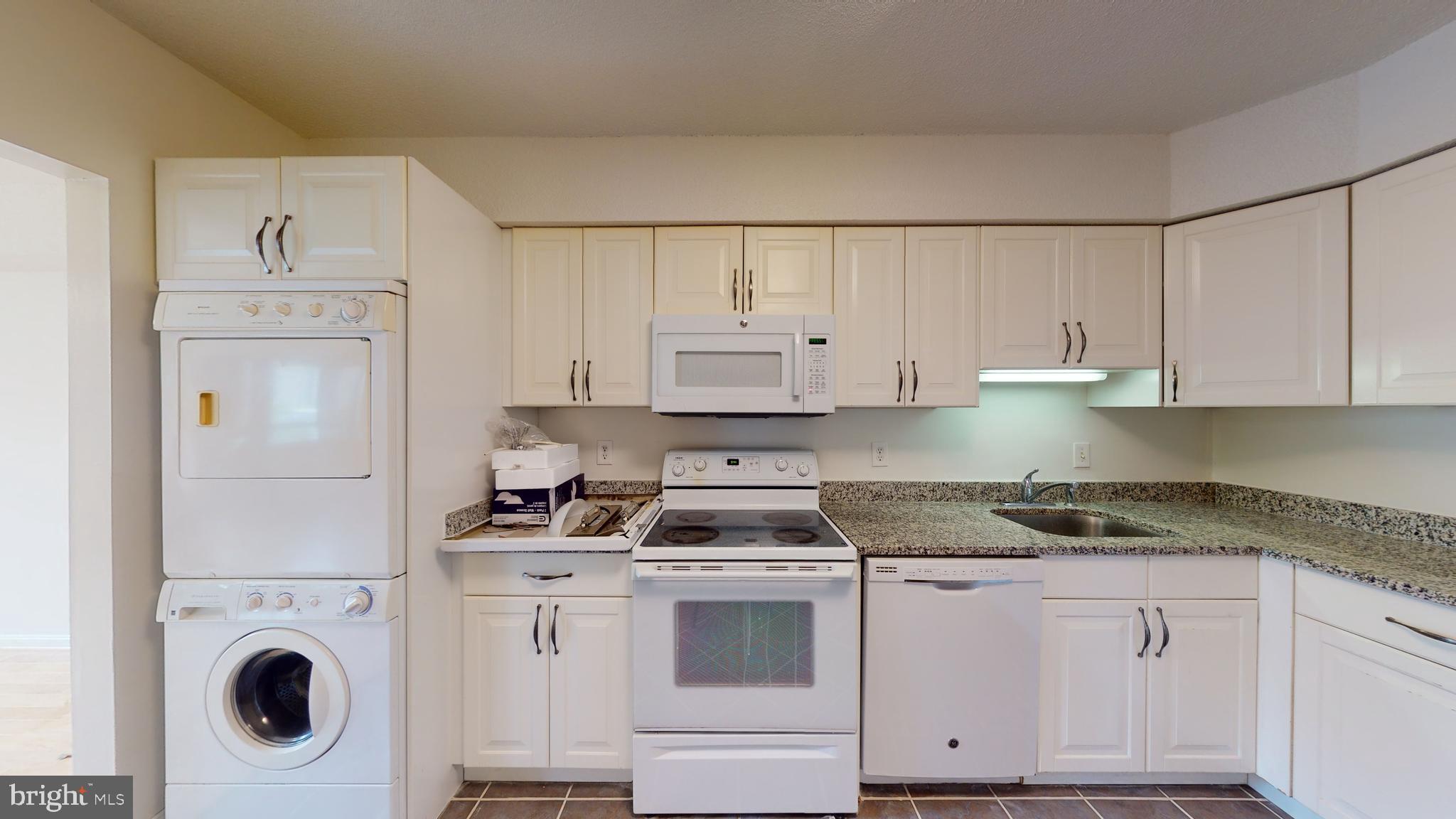 SKYLINE HOUSE - Residential Lease