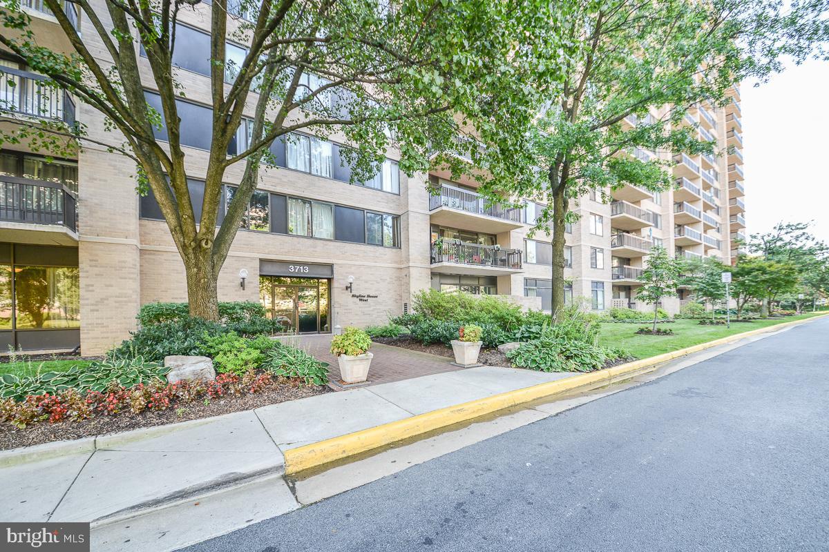 SKYLINE HOUSE - Residential Lease