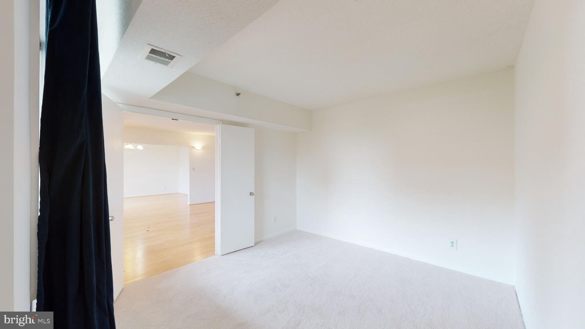 SKYLINE HOUSE - Residential Lease