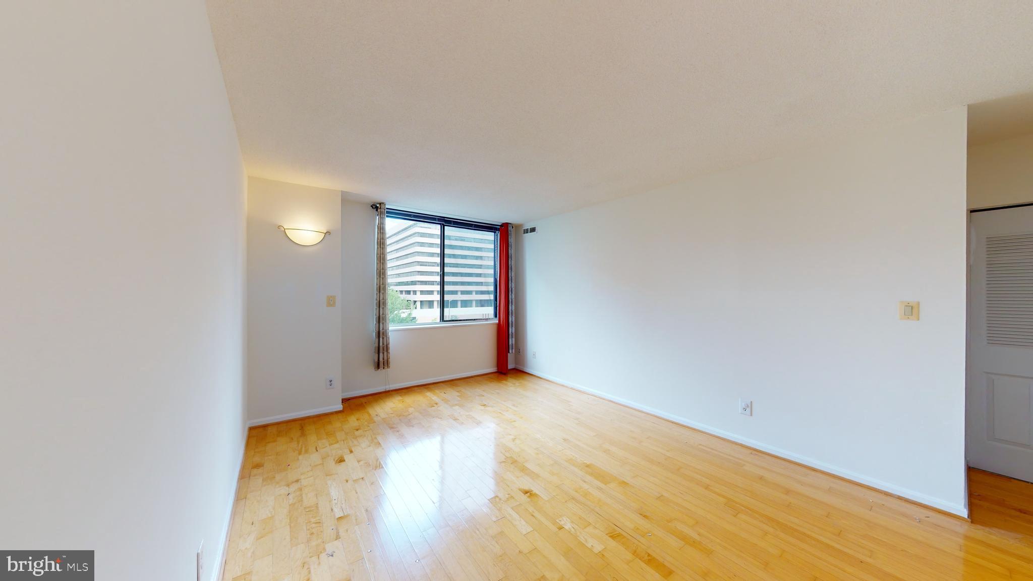 SKYLINE HOUSE - Residential Lease