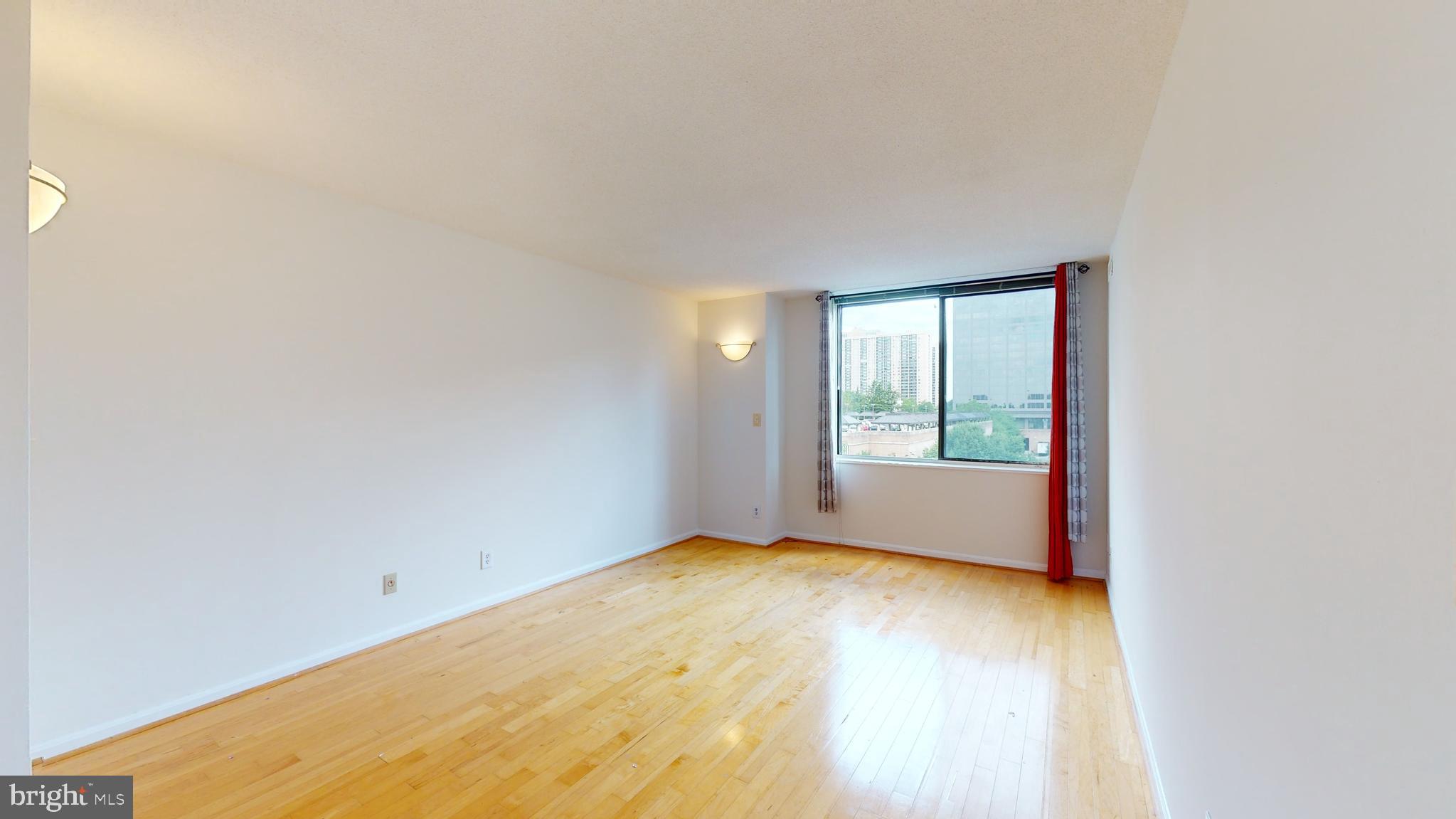 SKYLINE HOUSE - Residential Lease