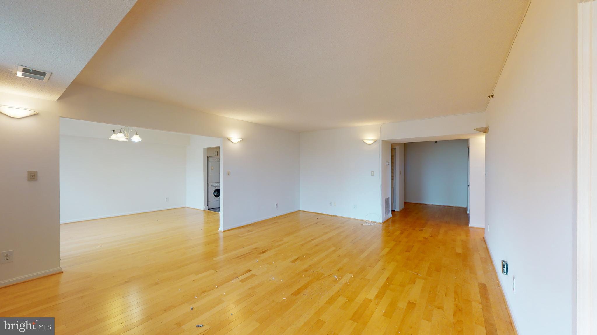 SKYLINE HOUSE - Residential Lease