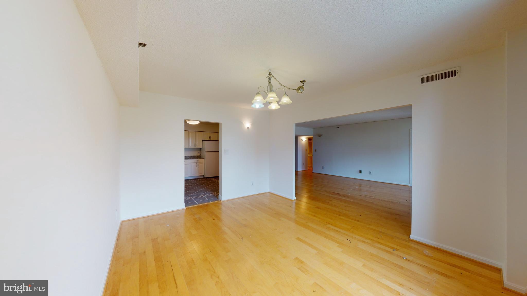 SKYLINE HOUSE - Residential Lease