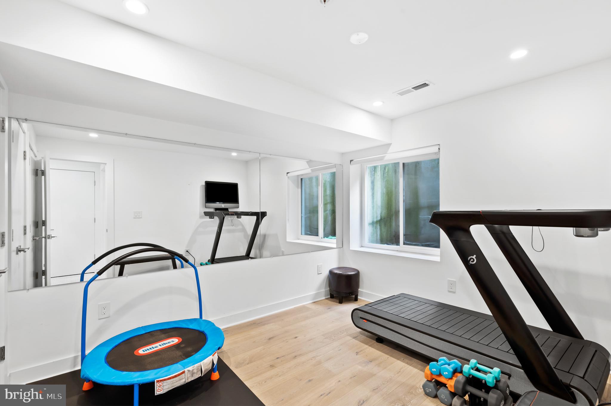 BELLA VISTA - Residential