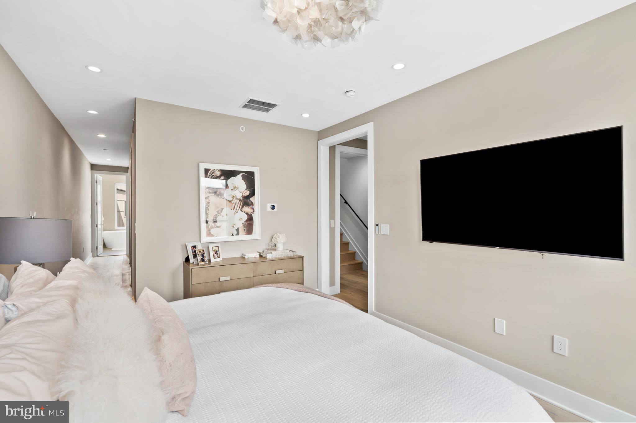 BELLA VISTA - Residential