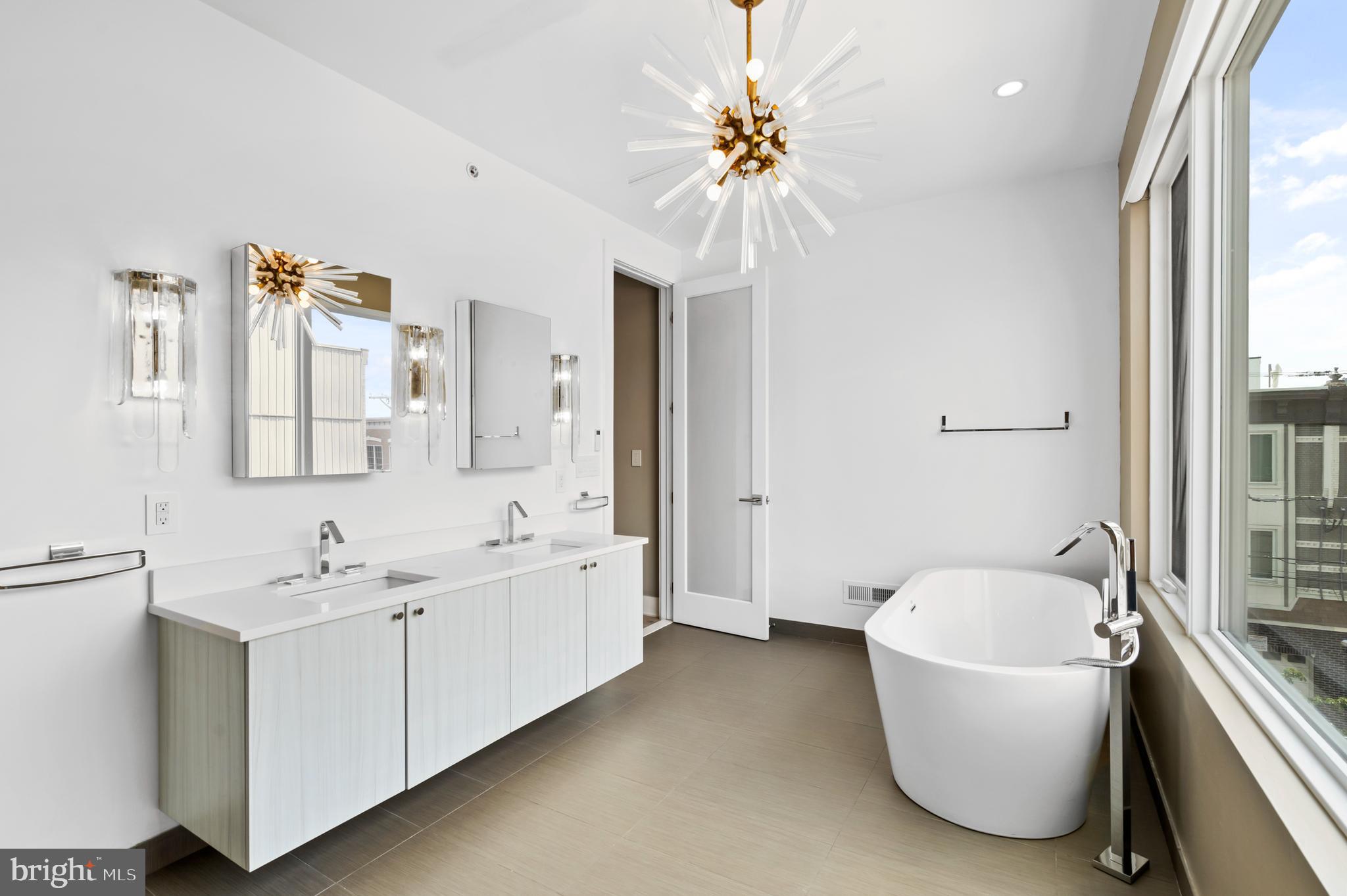 BELLA VISTA - Residential