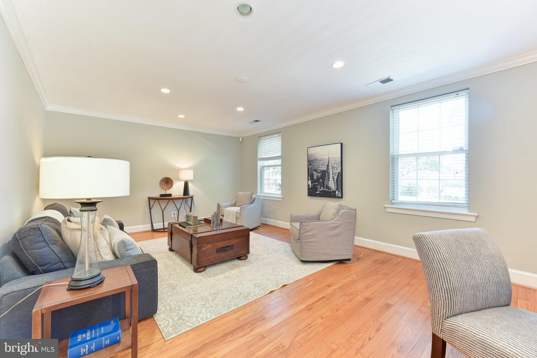 ROSEMONT STATION - Residential