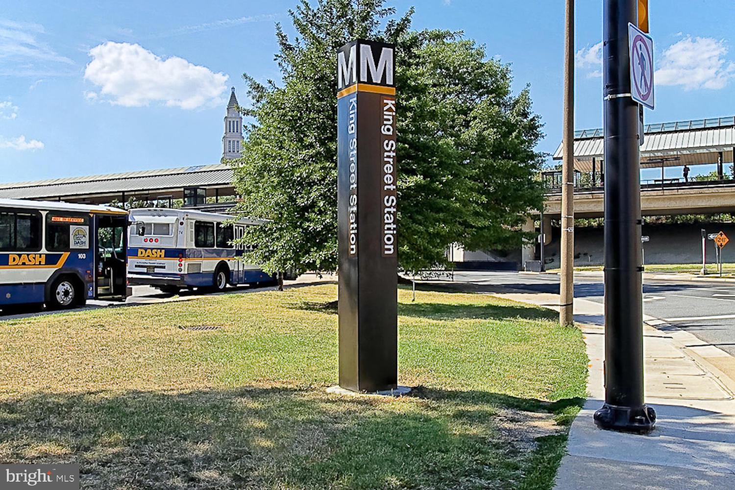 ROSEMONT STATION - Residential