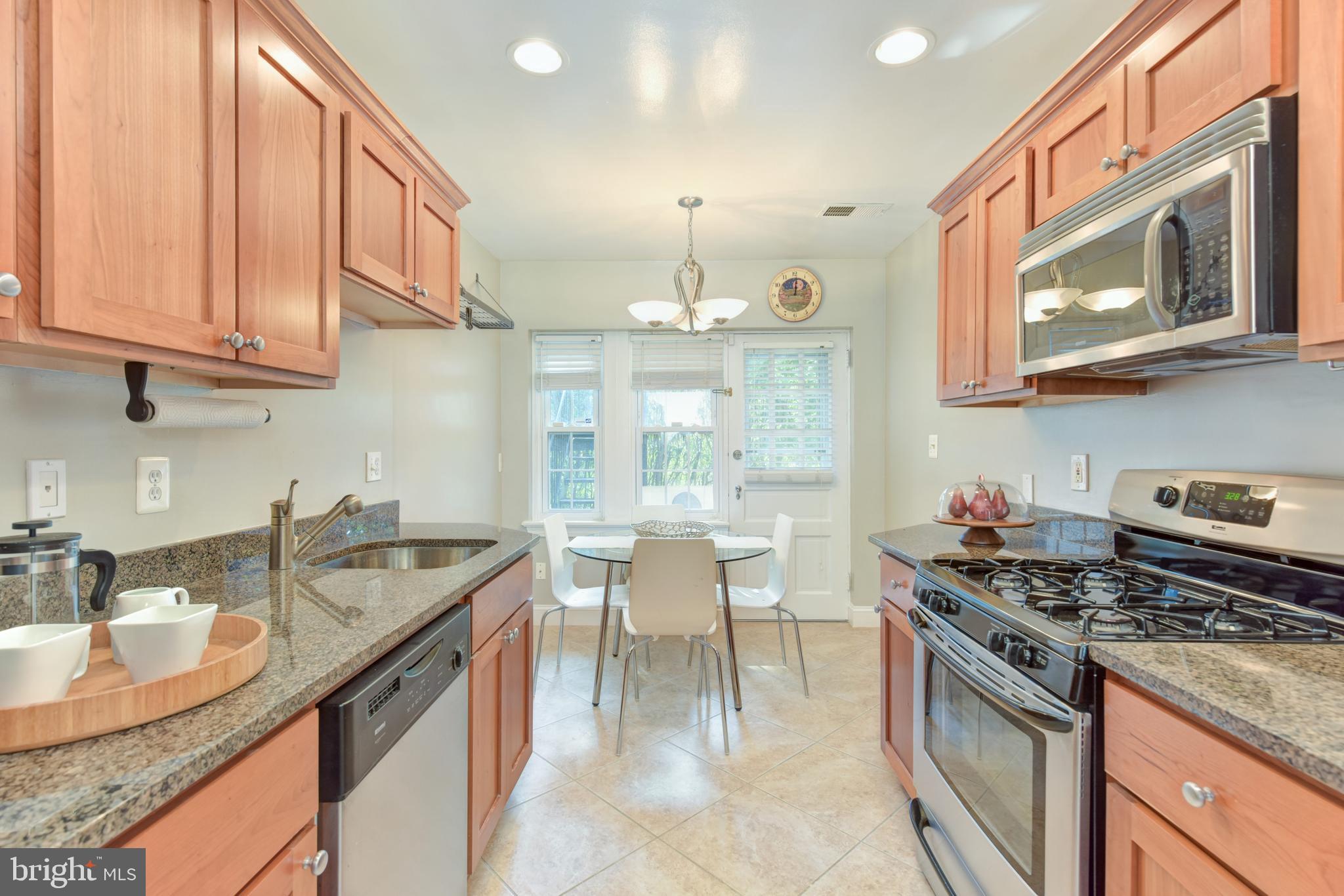 ROSEMONT STATION - Residential