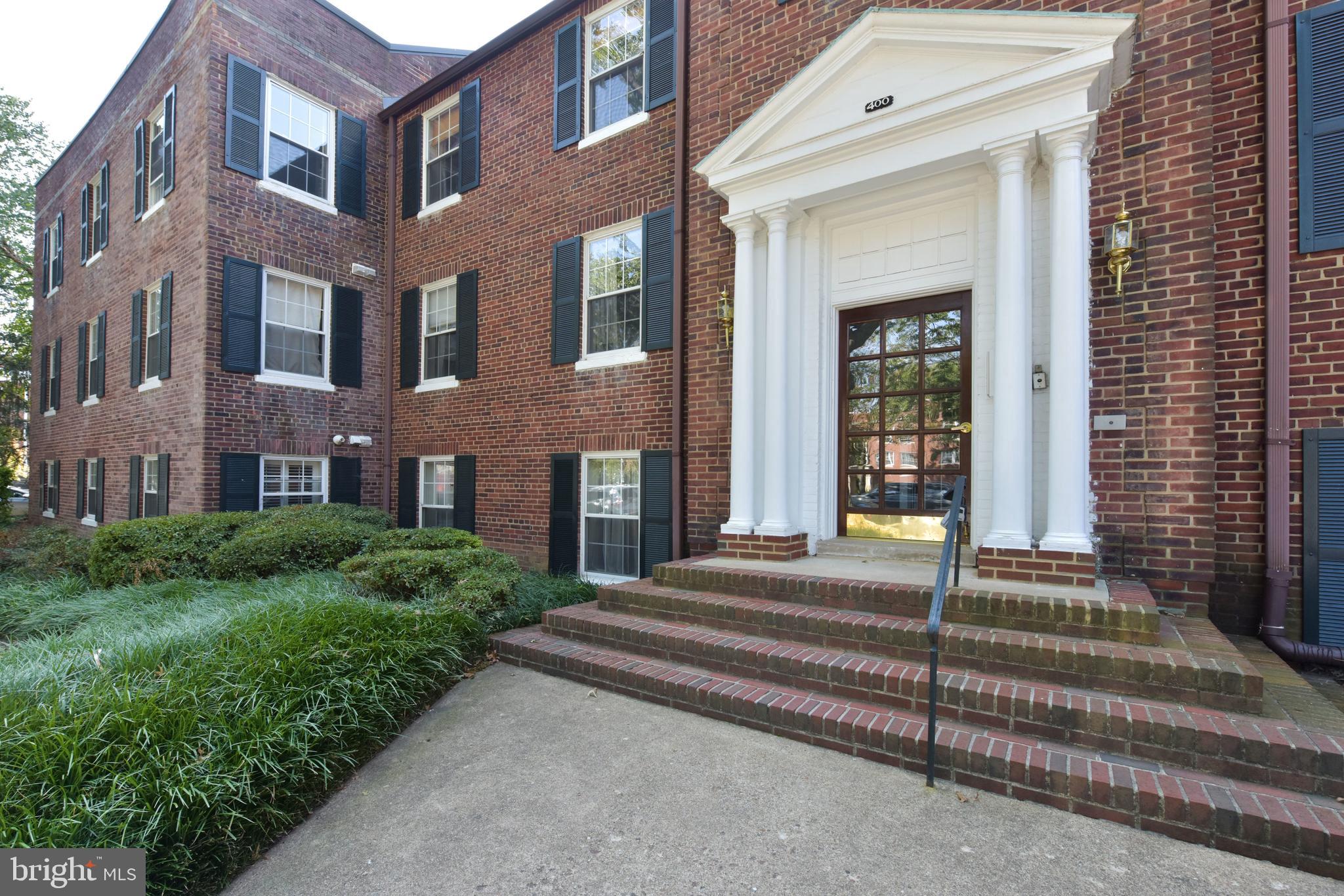 ROSEMONT STATION - Residential