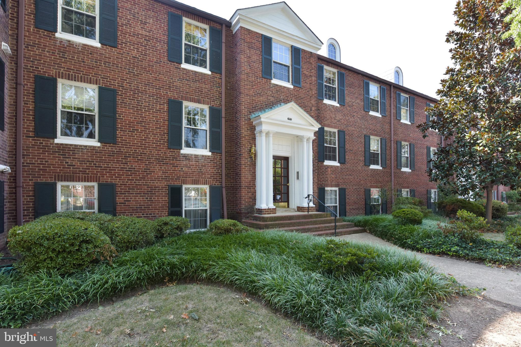 ROSEMONT STATION - Residential