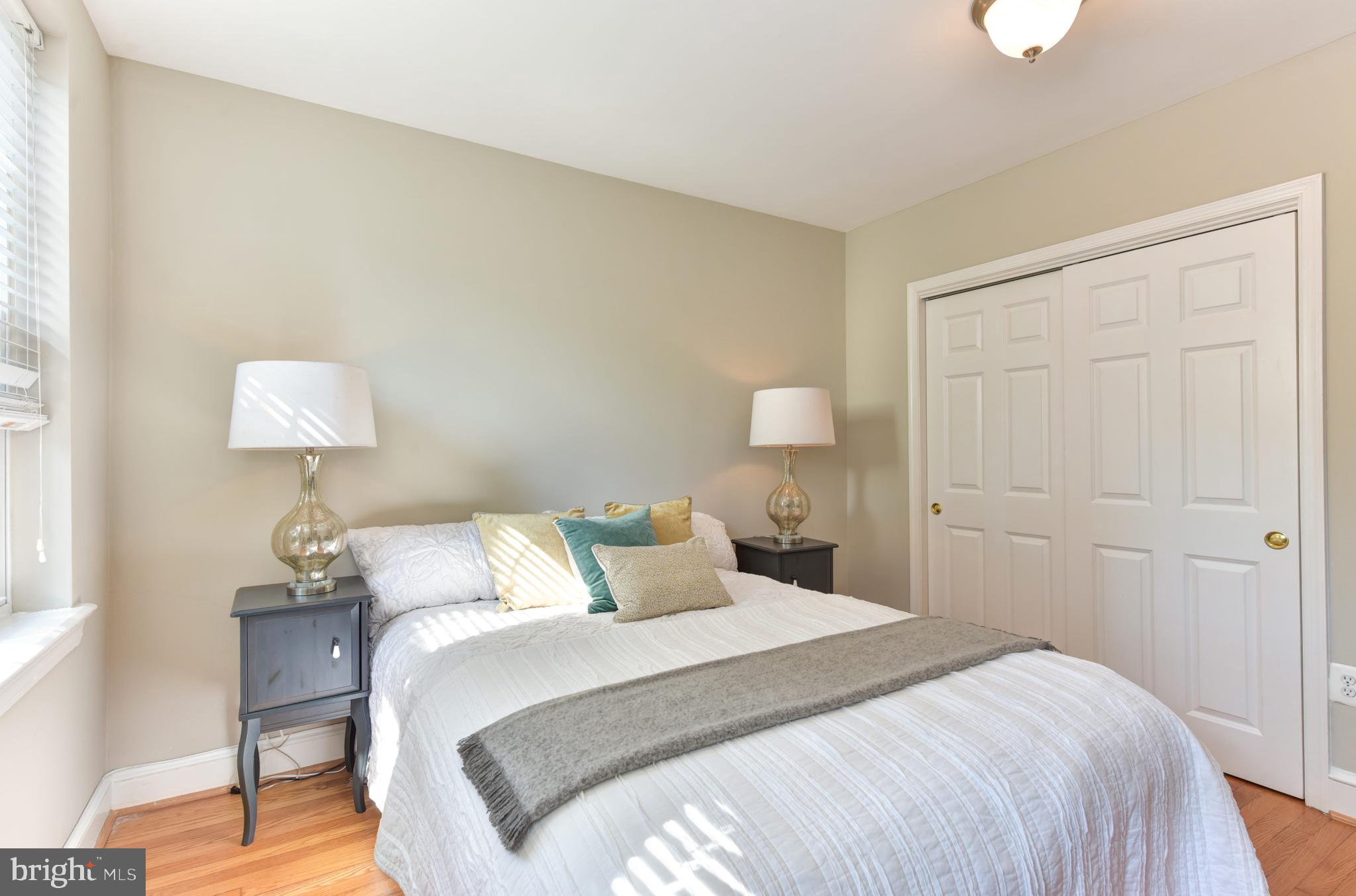 ROSEMONT STATION - Residential