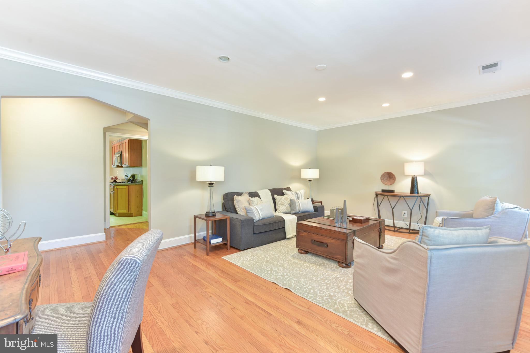 ROSEMONT STATION - Residential