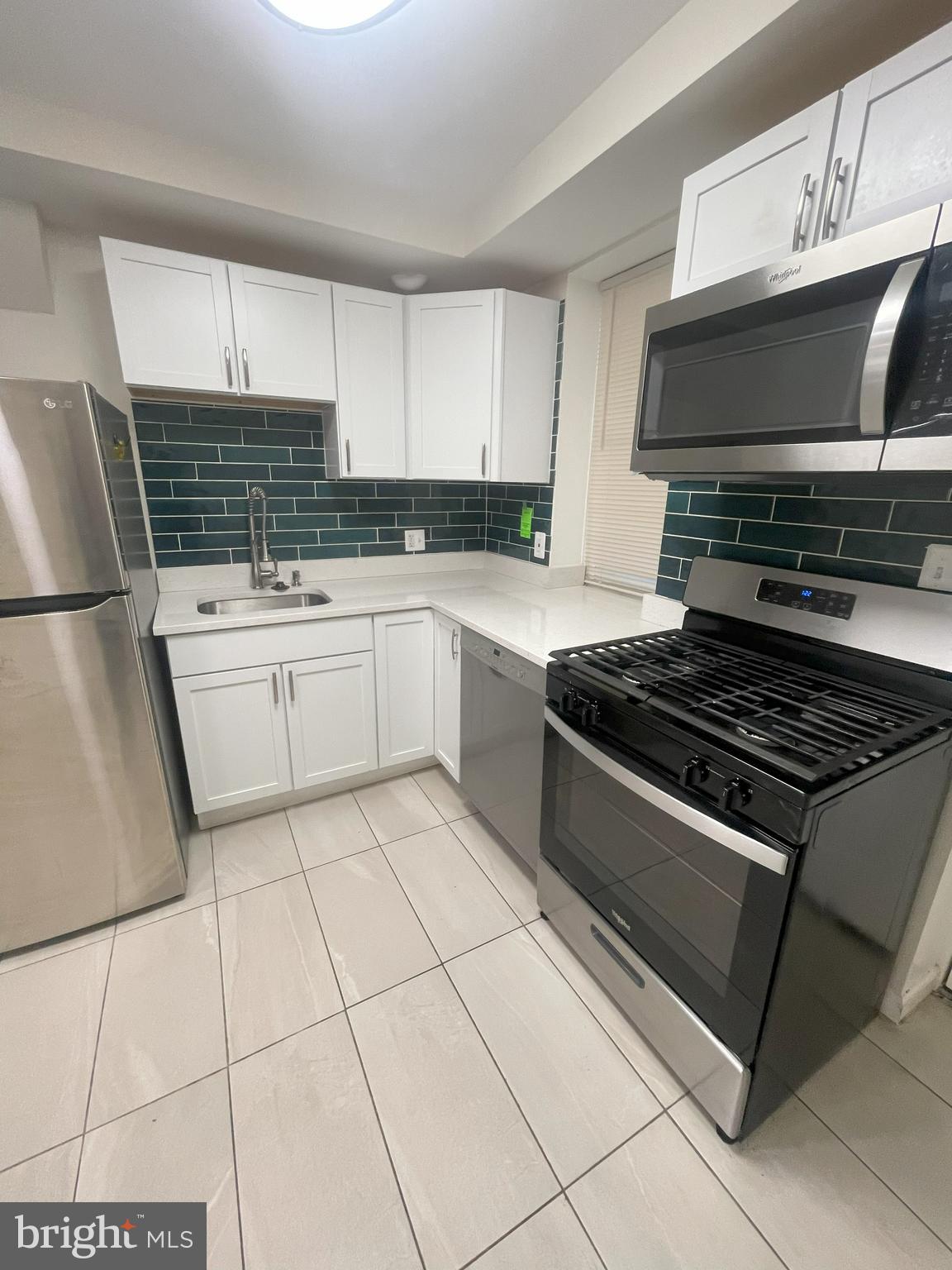 HOLLINS MARKET - Residential Lease