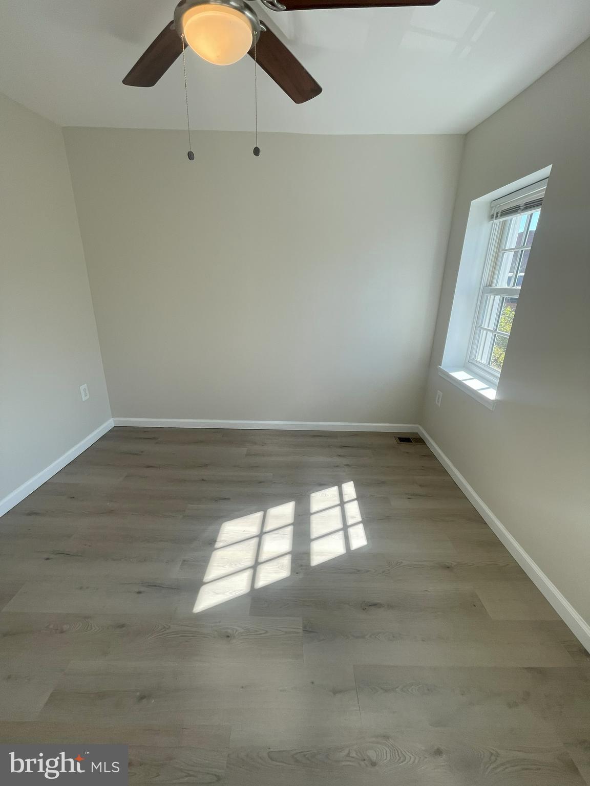 HOLLINS MARKET - Residential Lease