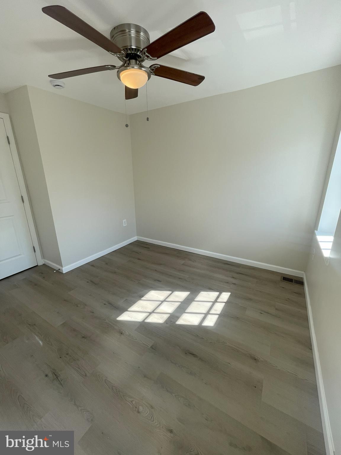 HOLLINS MARKET - Residential Lease