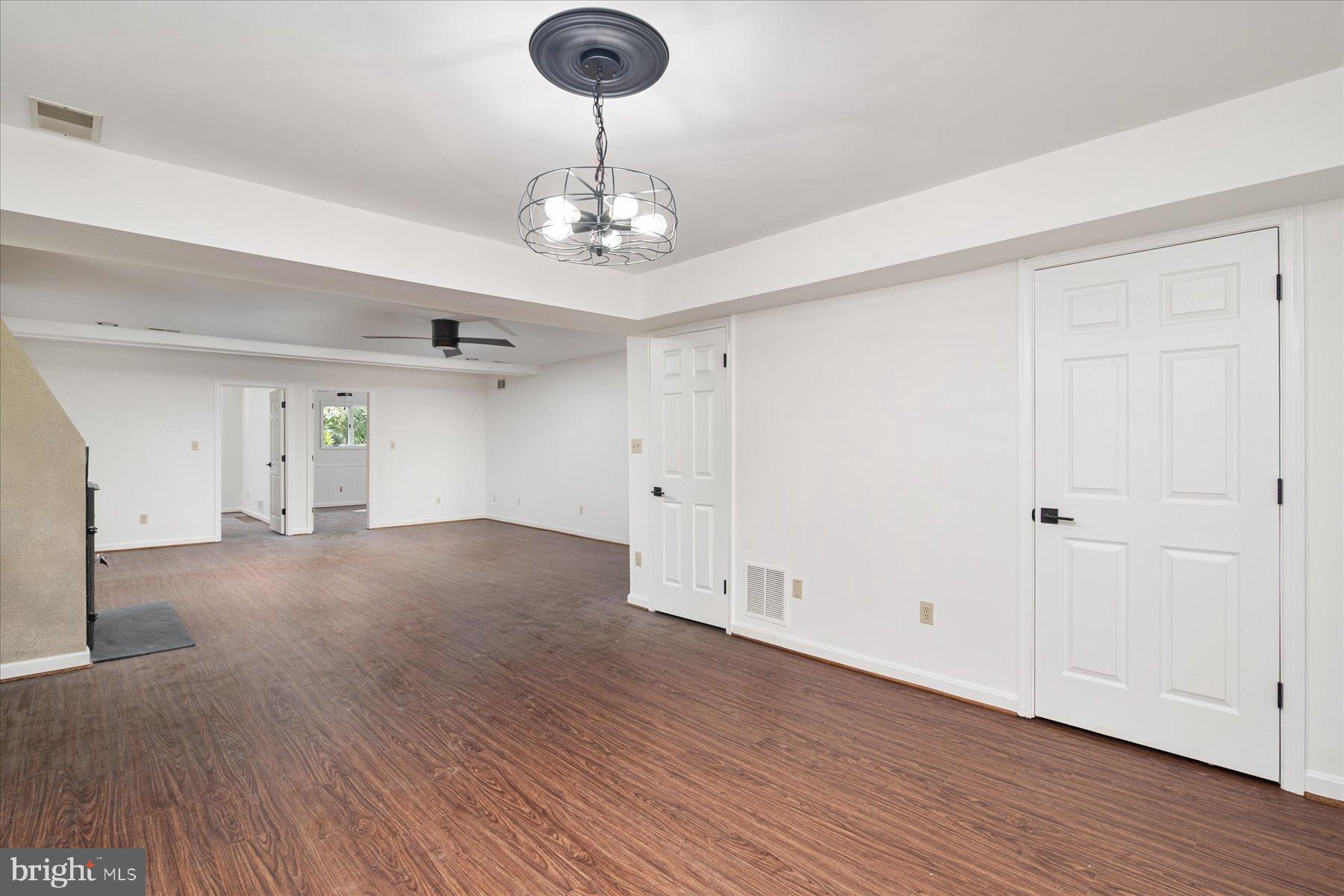 SPRING FIELDS - Residential