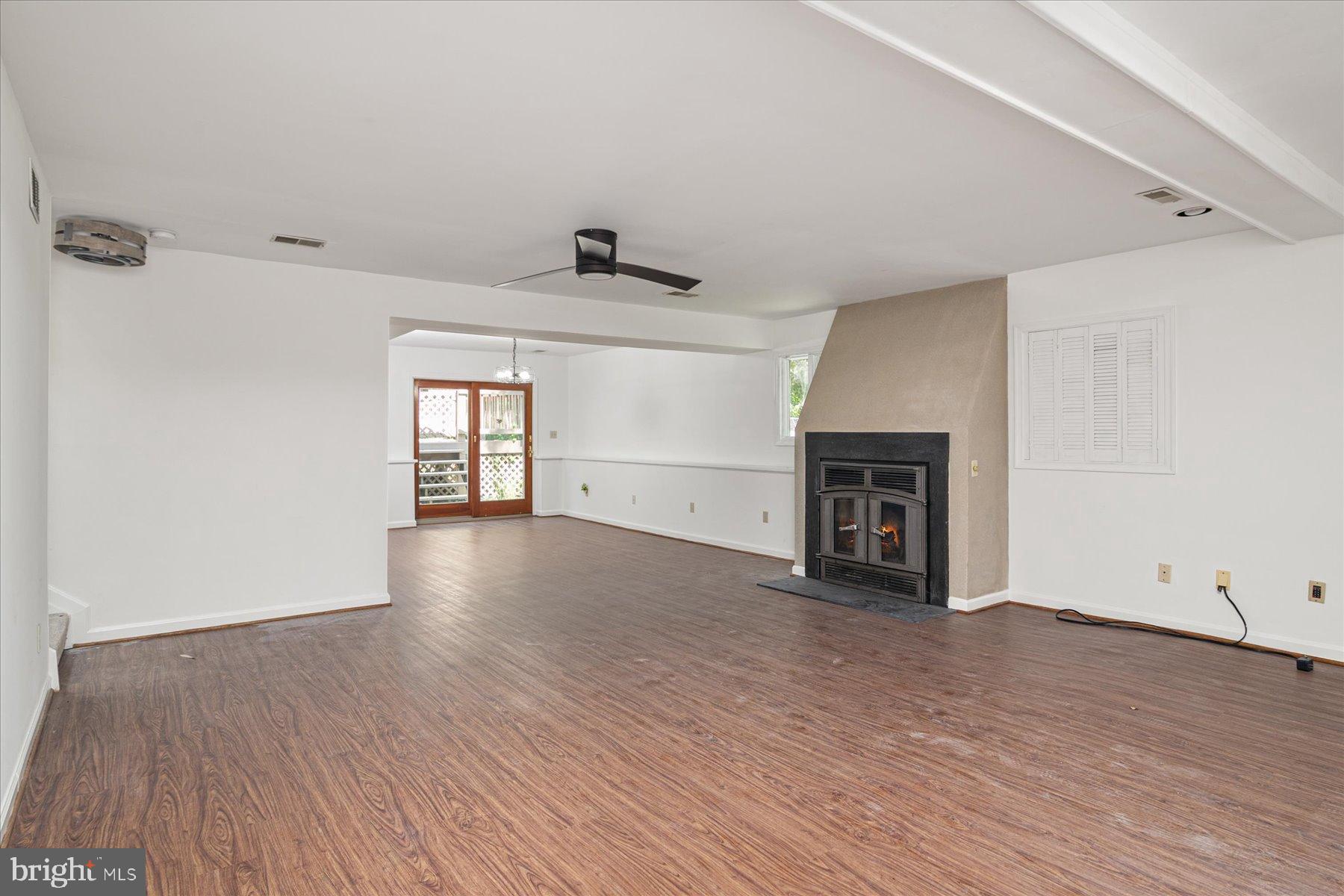 SPRING FIELDS - Residential