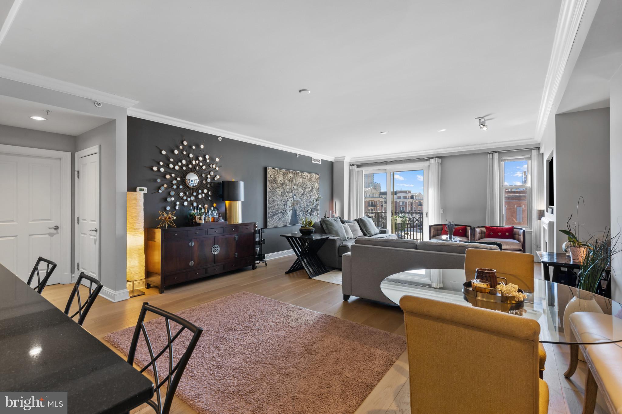THE RITZ-CARLTON RESIDENCES - Residential