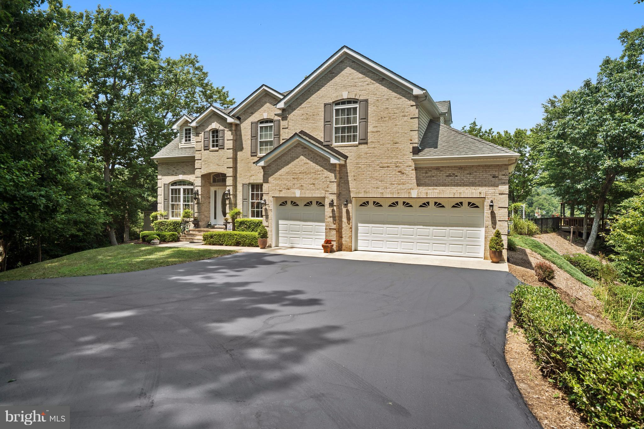 SOTTERLEY MANOR - Residential