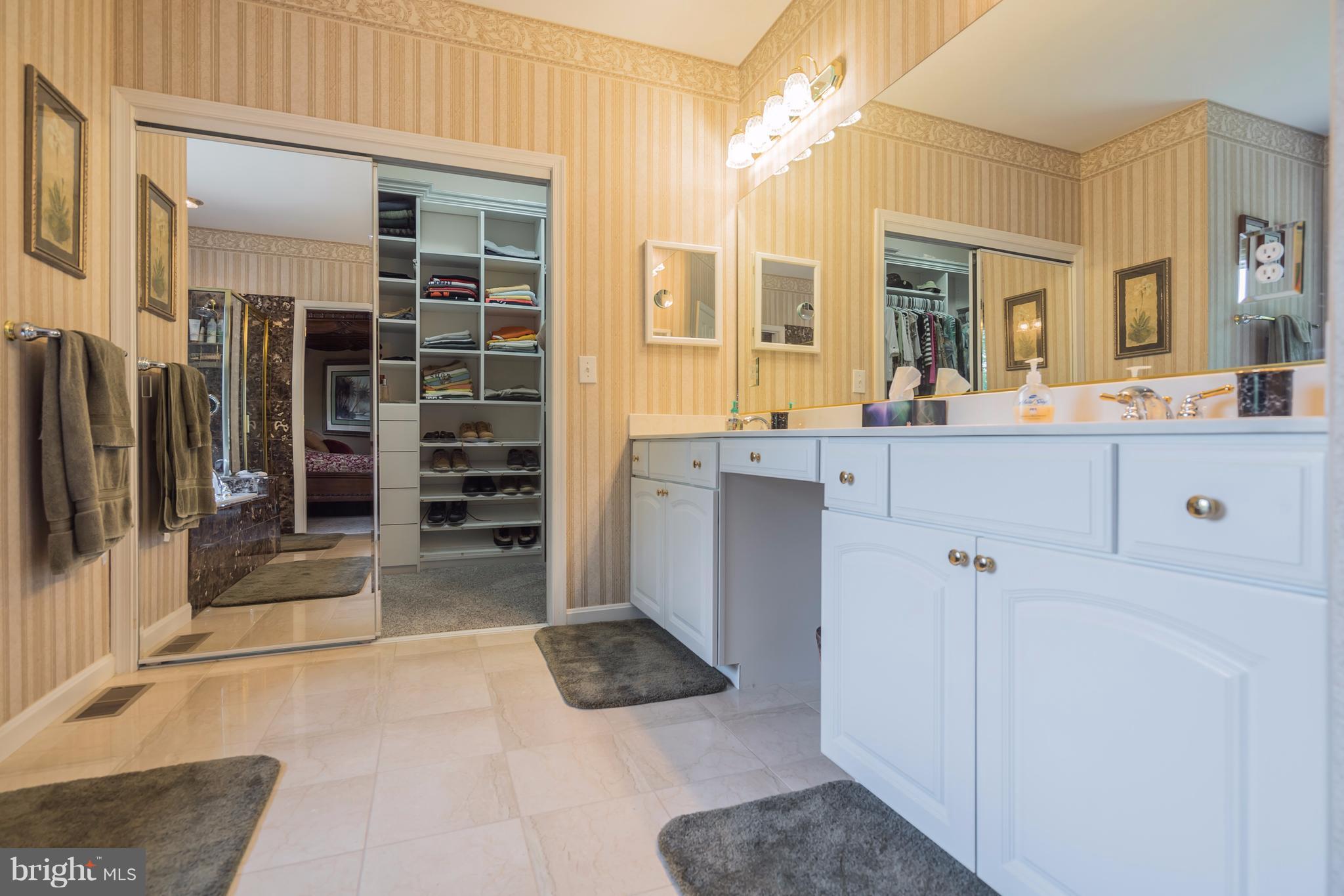 SOTTERLEY MANOR - Residential