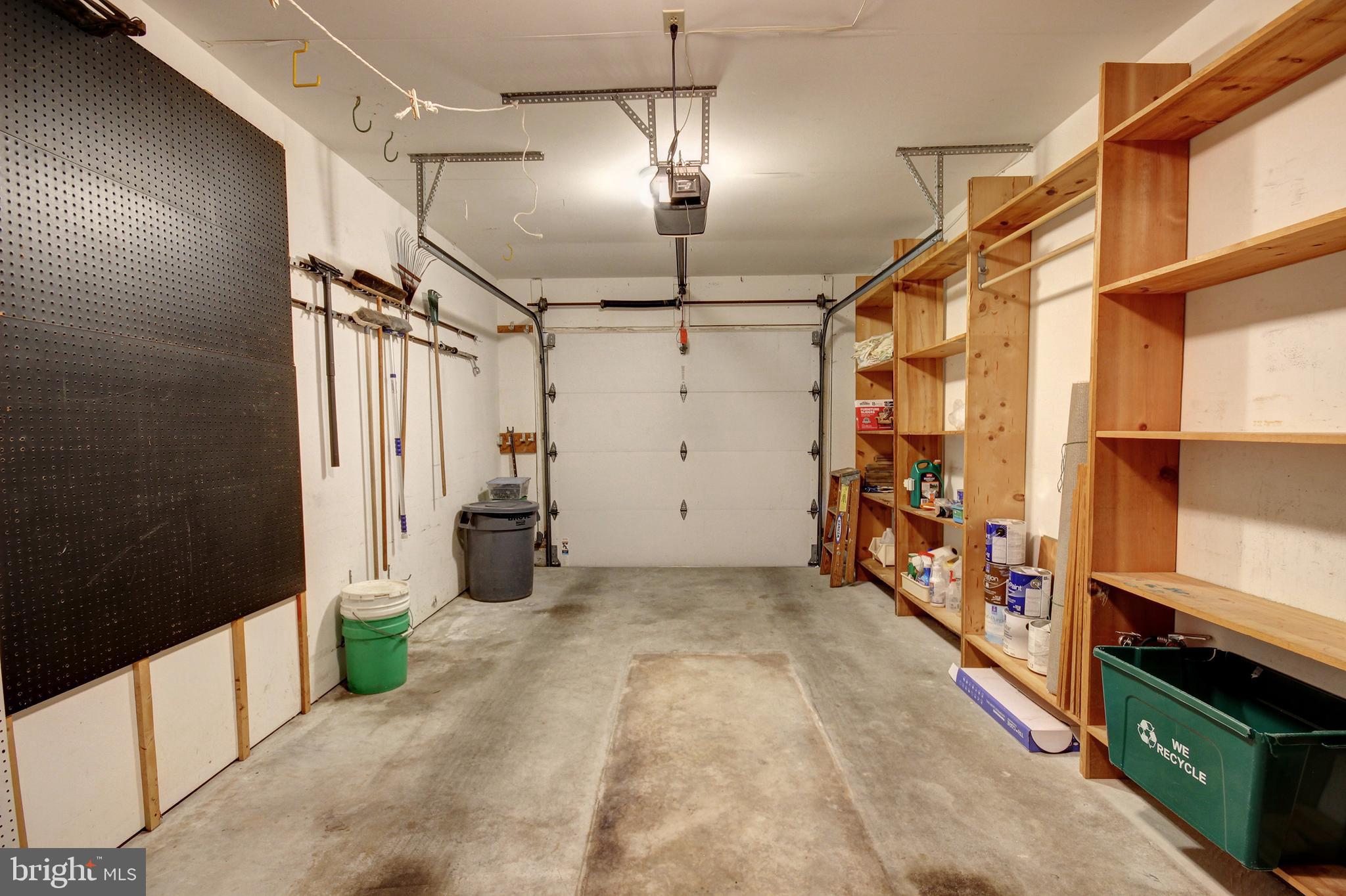 SCHUMAKER MANOR - Residential