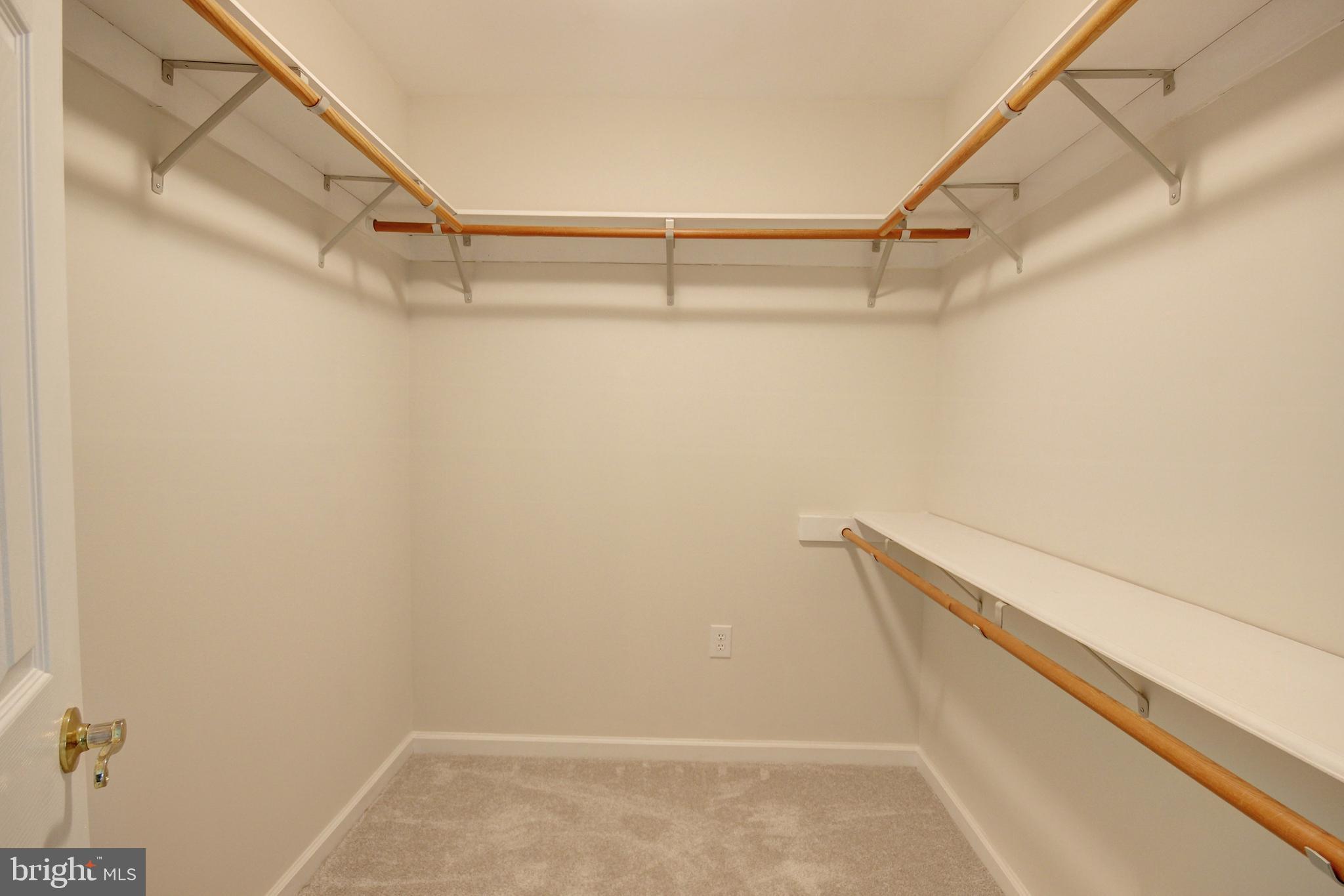 SCHUMAKER MANOR - Residential