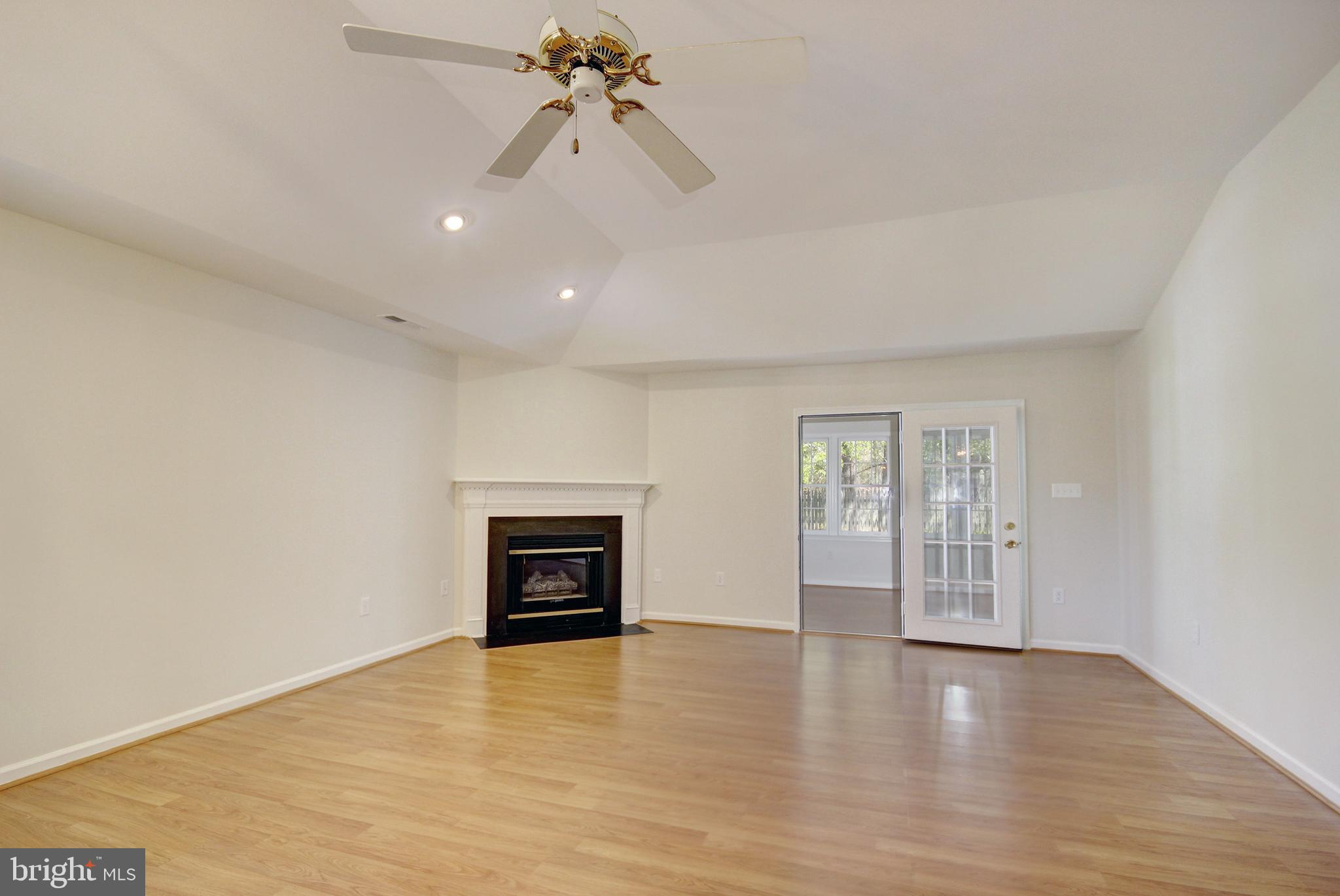 SCHUMAKER MANOR - Residential