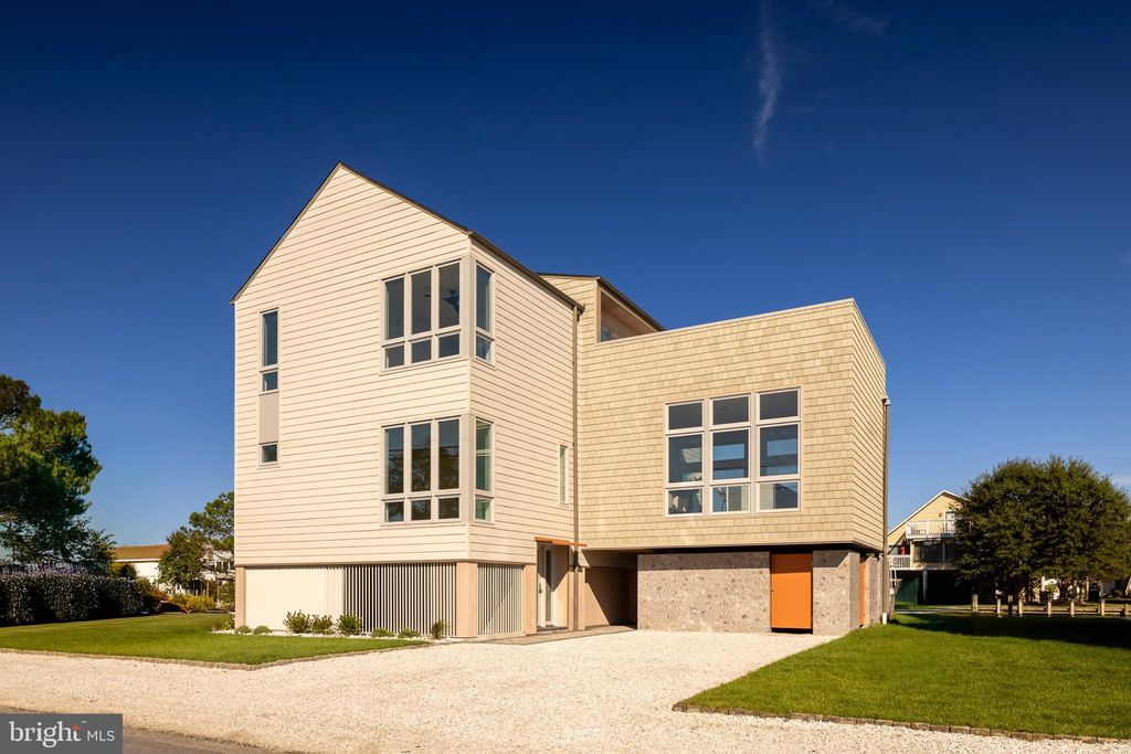 Photo of 318 York Road, SOUTH BETHANY, DE 19930 (MLS # DESU2104974)