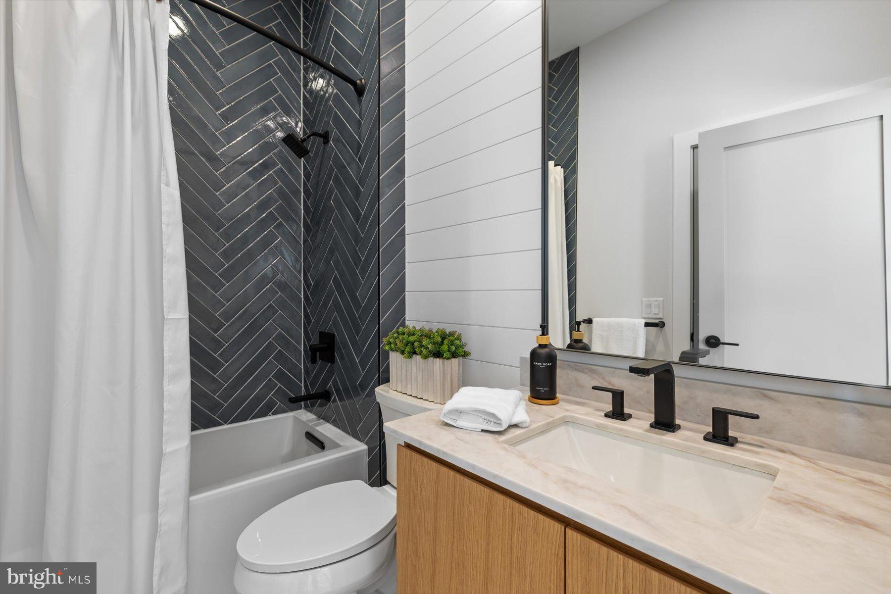 YORK BEACH - Residential