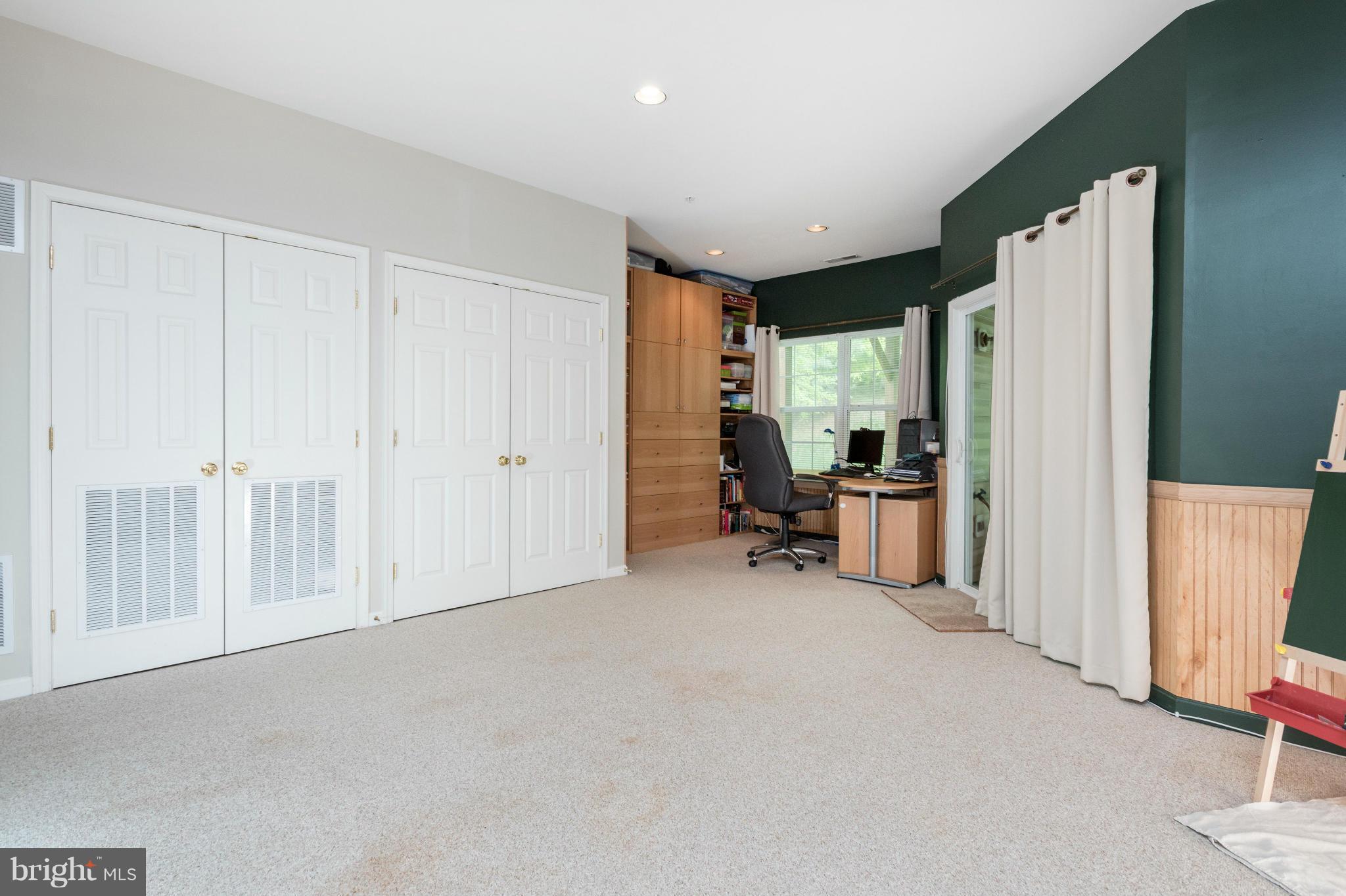 PINEY ORCHARD - Residential