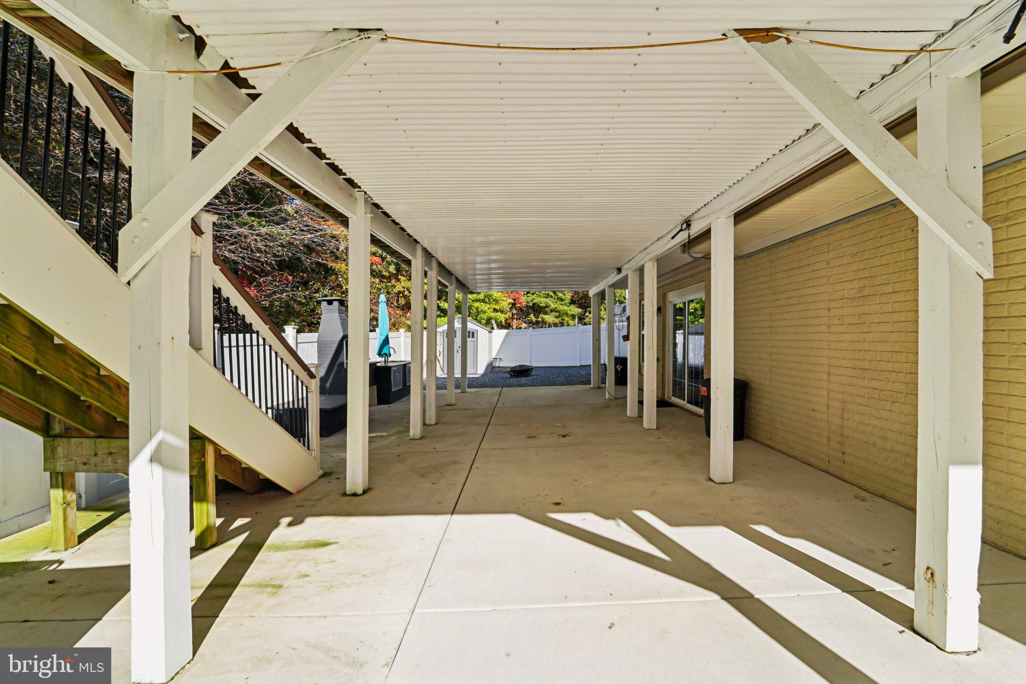 TANYARD SPRINGS - Residential